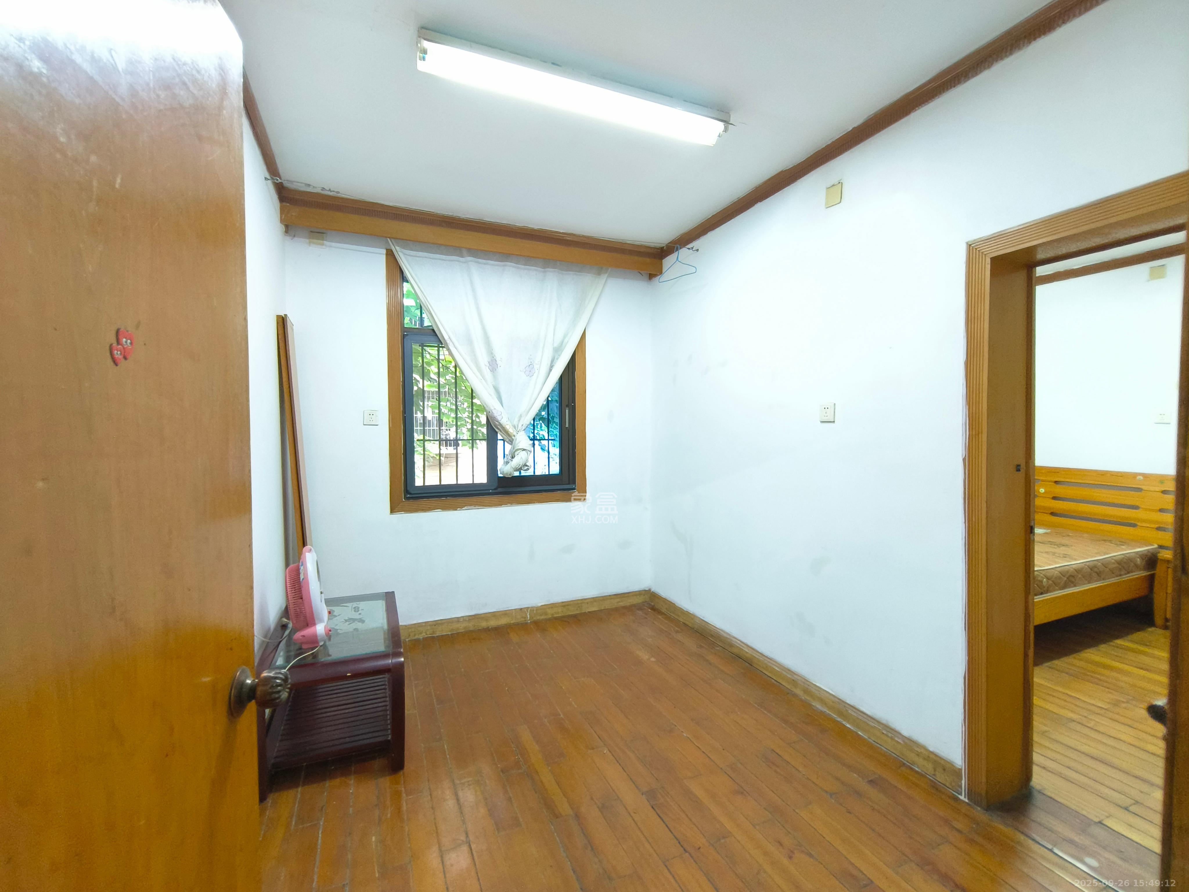 崇文里、崇圣里散盘 3室2厅1卫 2600.0元/月 崇文里、崇圣里散盘 3室2厅1卫 2600.0元/月室内图