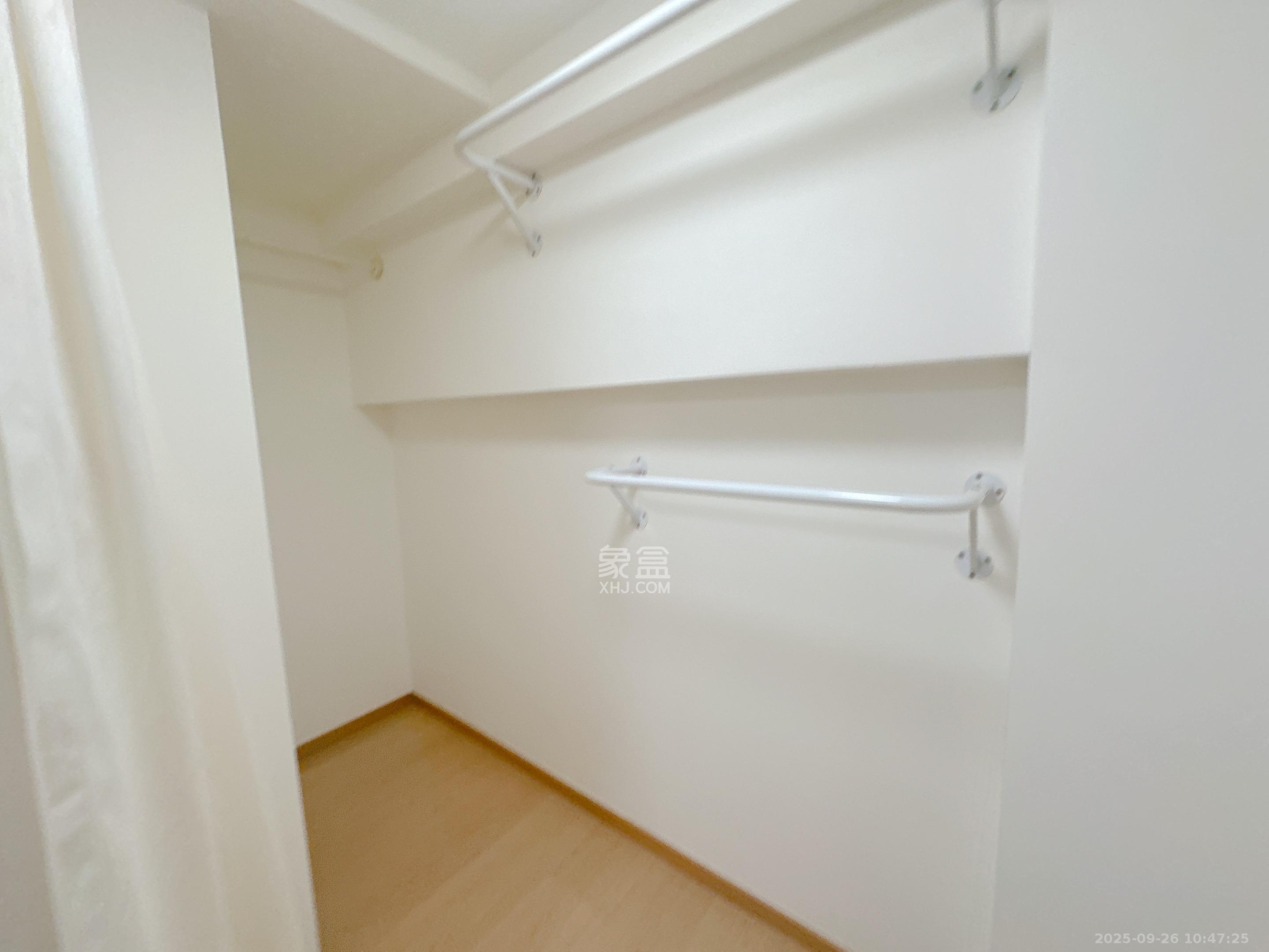 建发养云 1室0厅0卫 2700.0元/月 建发养云 1室0厅0卫 2700.0元/月室内图