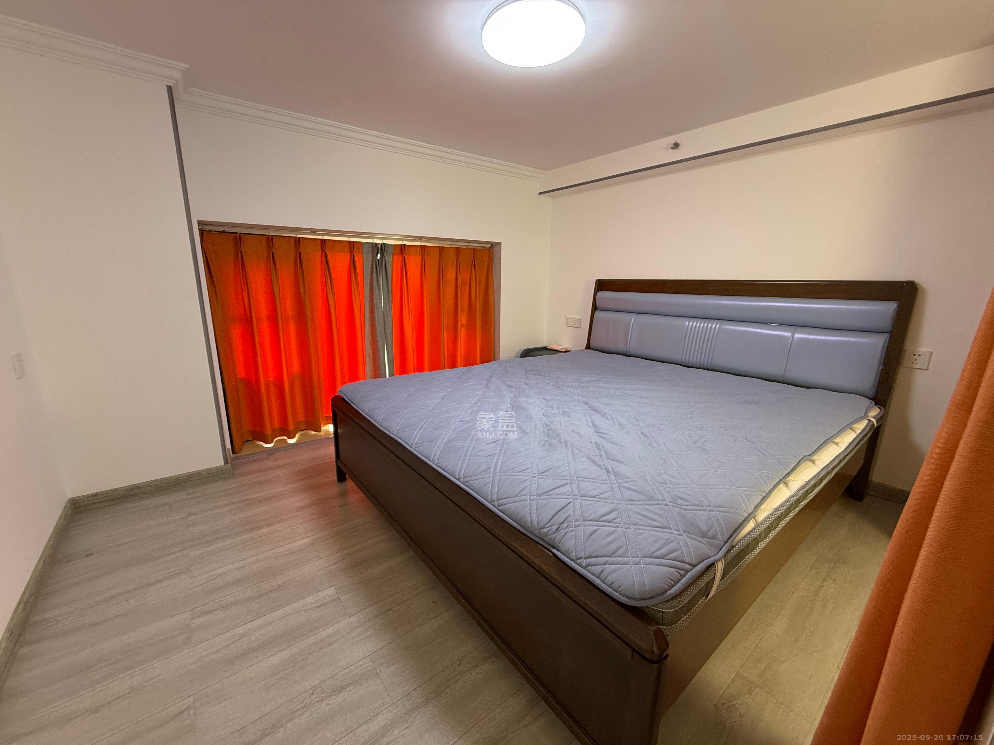 藏珑湖上公馆 1室1厅1卫 2400.0元/月 藏珑湖上公馆 1室1厅1卫 2400.0元/月室内图