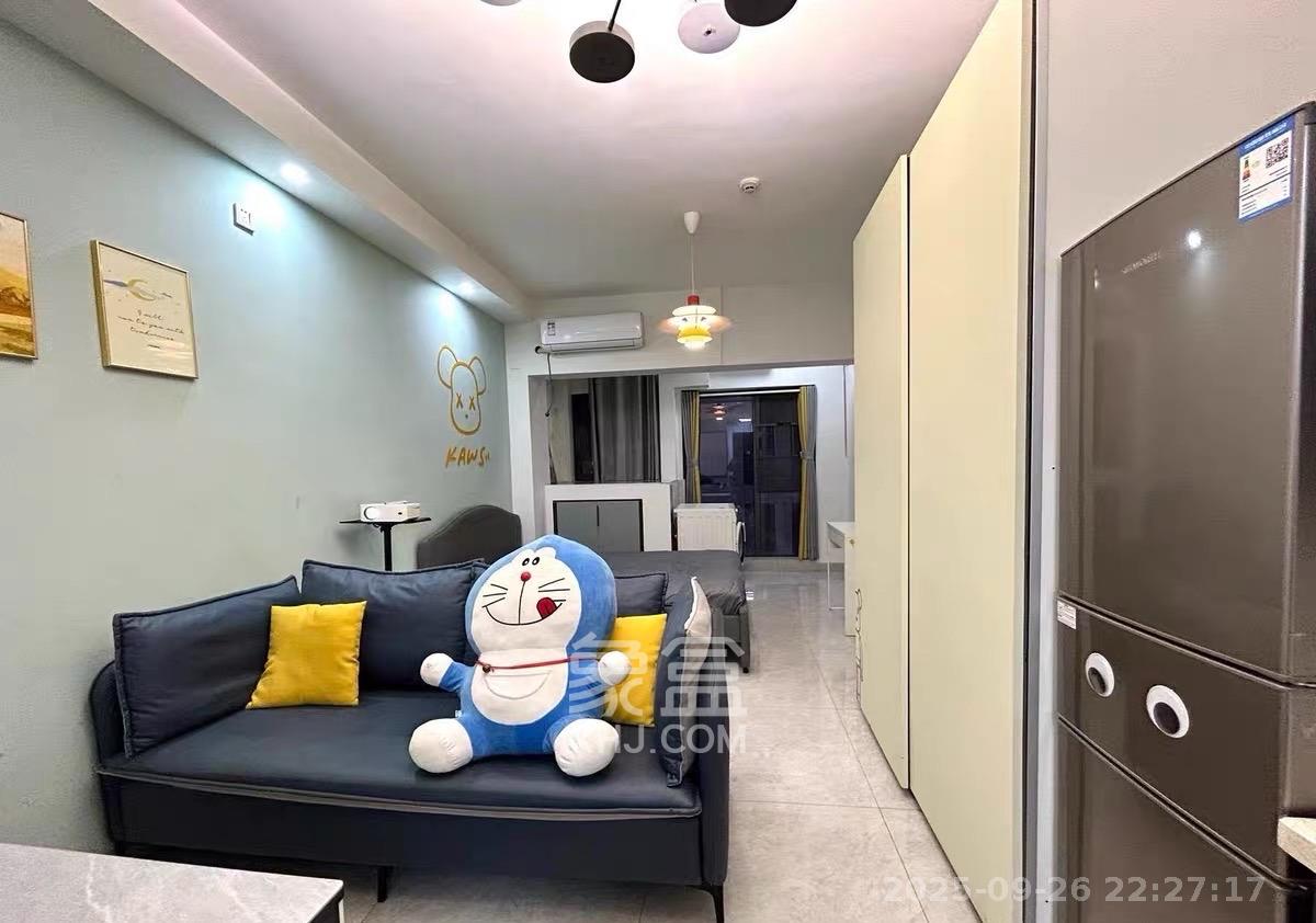 欣隆居  1室1厅1卫    1700.0元/月室内图