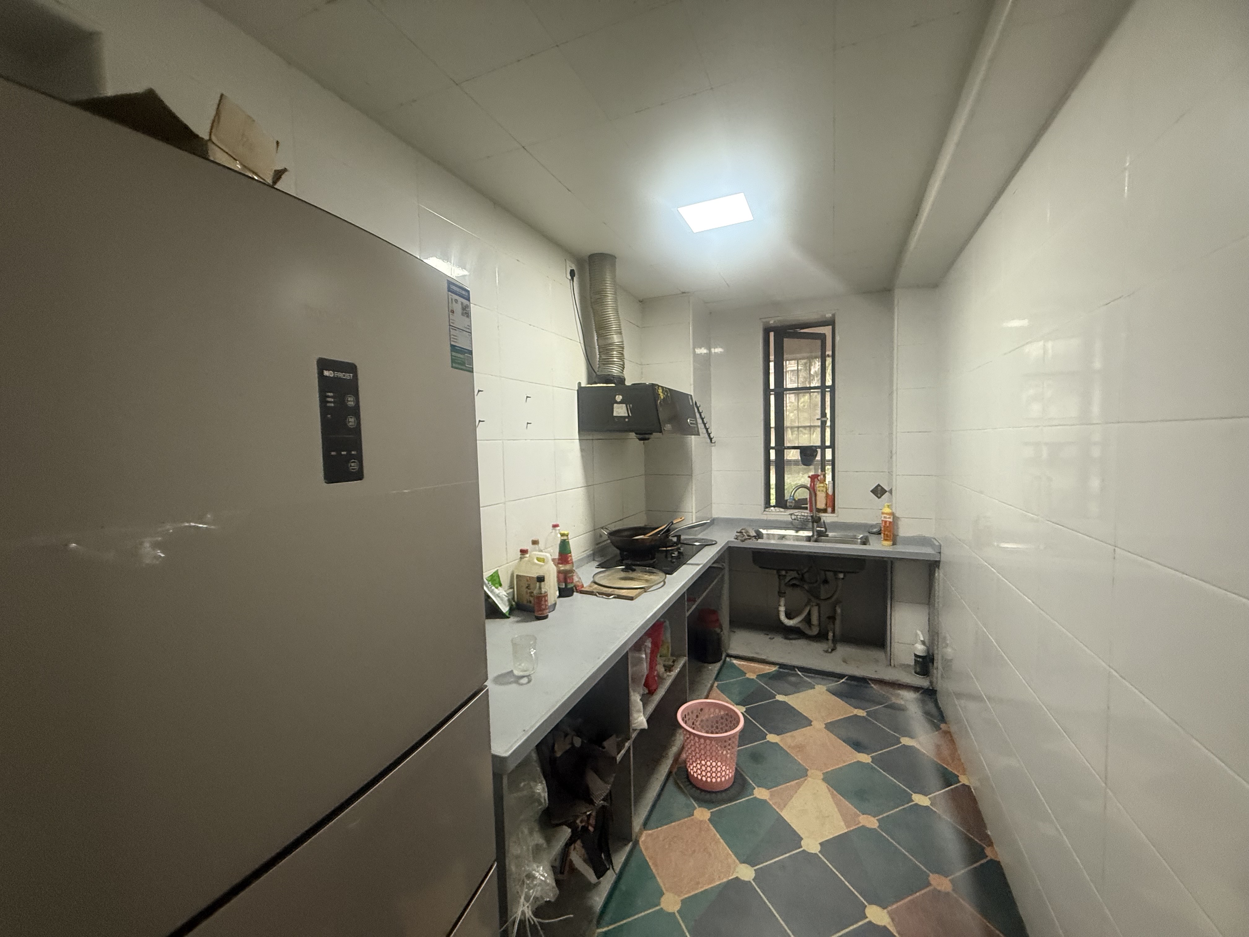 和信广场 3室2厅1卫 2500.0元/月 和信广场 3室2厅1卫 2500.0元/月室内图