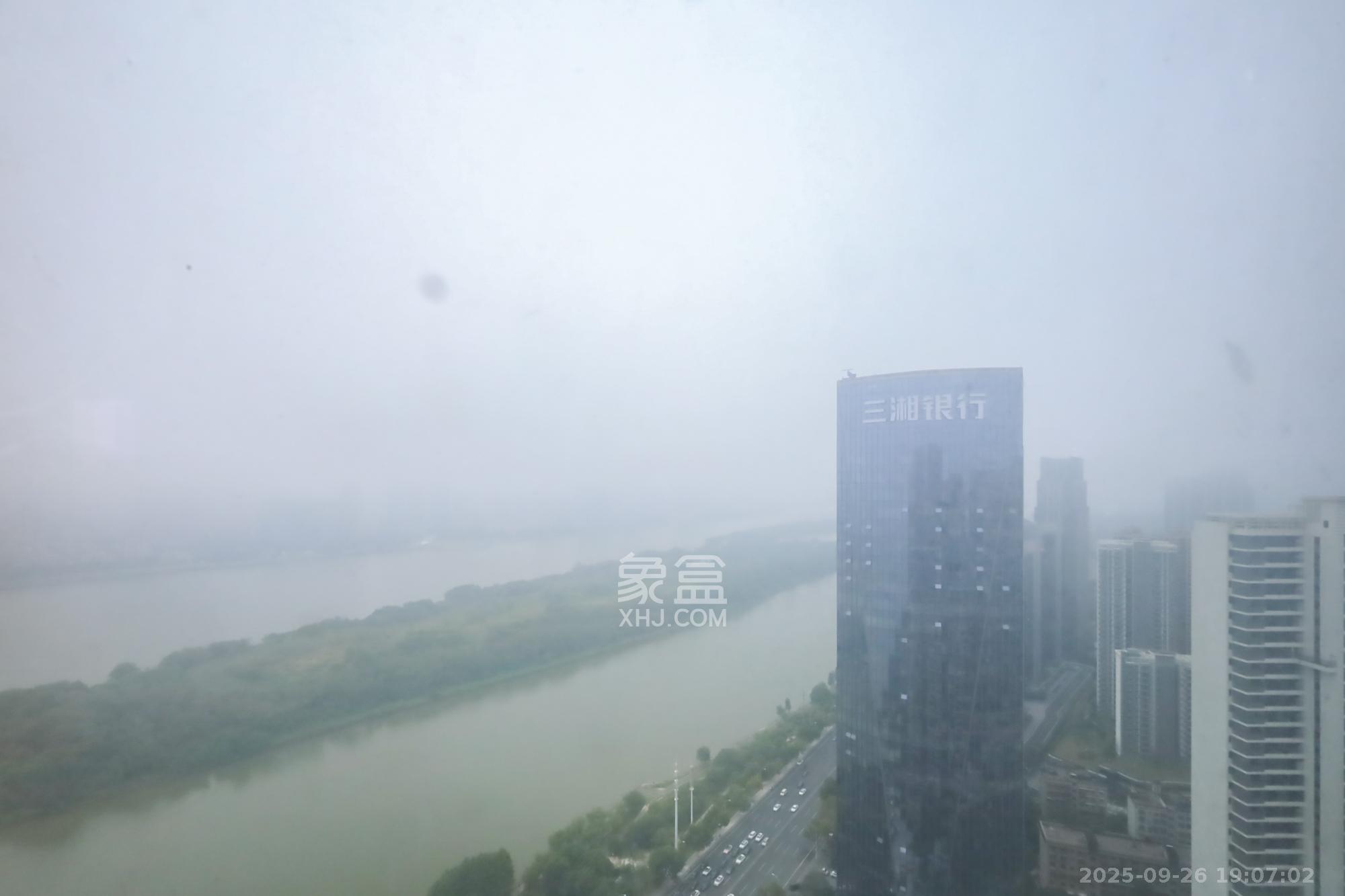 保利西海岸A区 4室2厅2卫 280.0万 保利西海岸A区 4室2厅2卫 280.0万其他