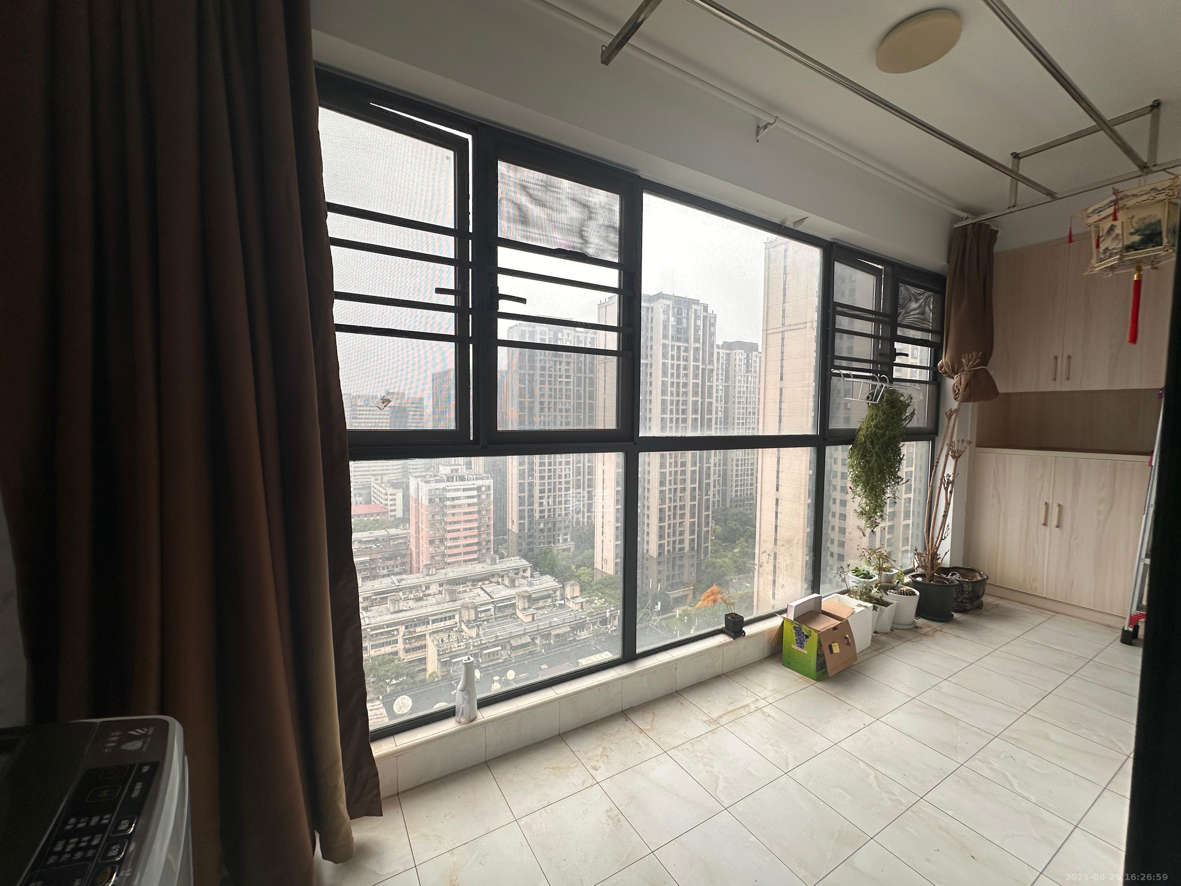 建发中央公园(建发美地) 3室2厅1卫 3000.0元/月 建发中央公园(建发美地) 3室2厅1卫 3000.0元/月室内图