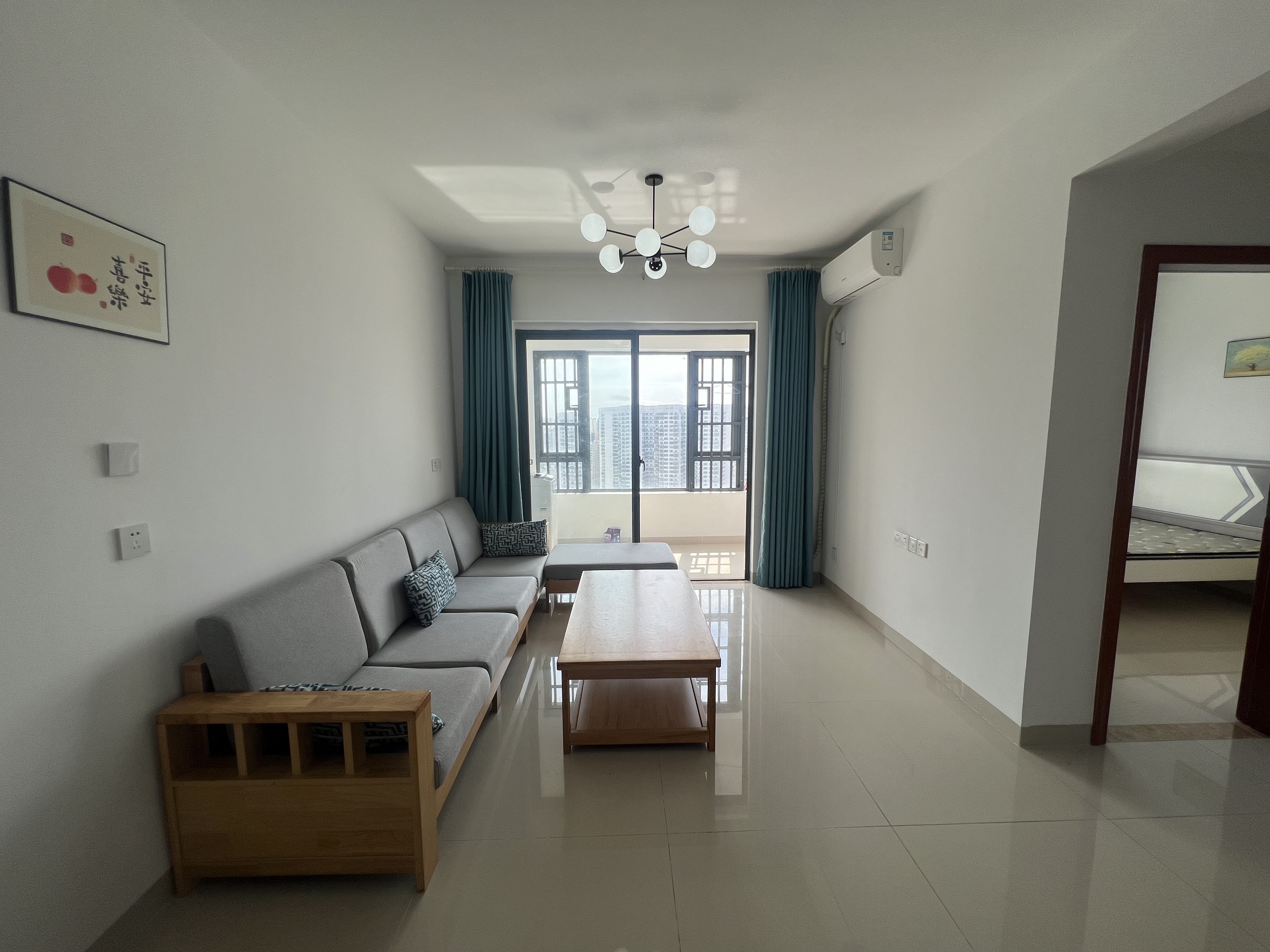 龙城新景 2室2厅1卫 2600.0元/月 龙城新景 2室2厅1卫 2600.0元/月室内图