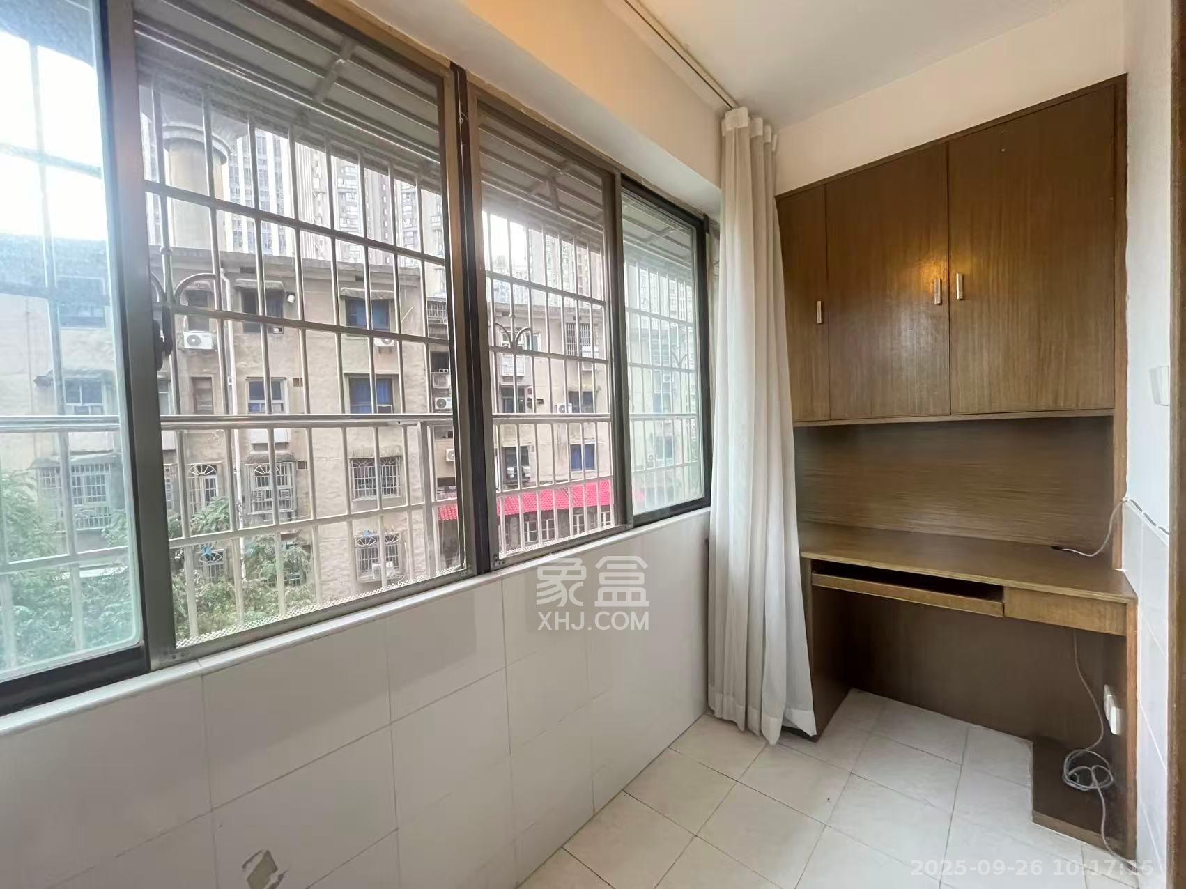 芙蓉蓉苑 2室2厅1卫 2600.0元/月 芙蓉蓉苑 2室2厅1卫 2600.0元/月室内图