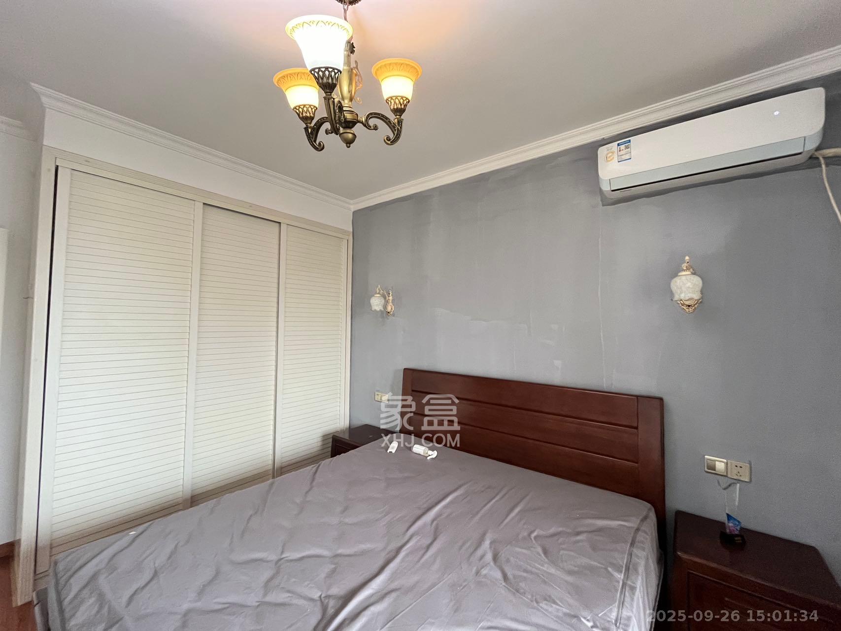 万达华府  2室1厅1卫   1600.00元/月室内图