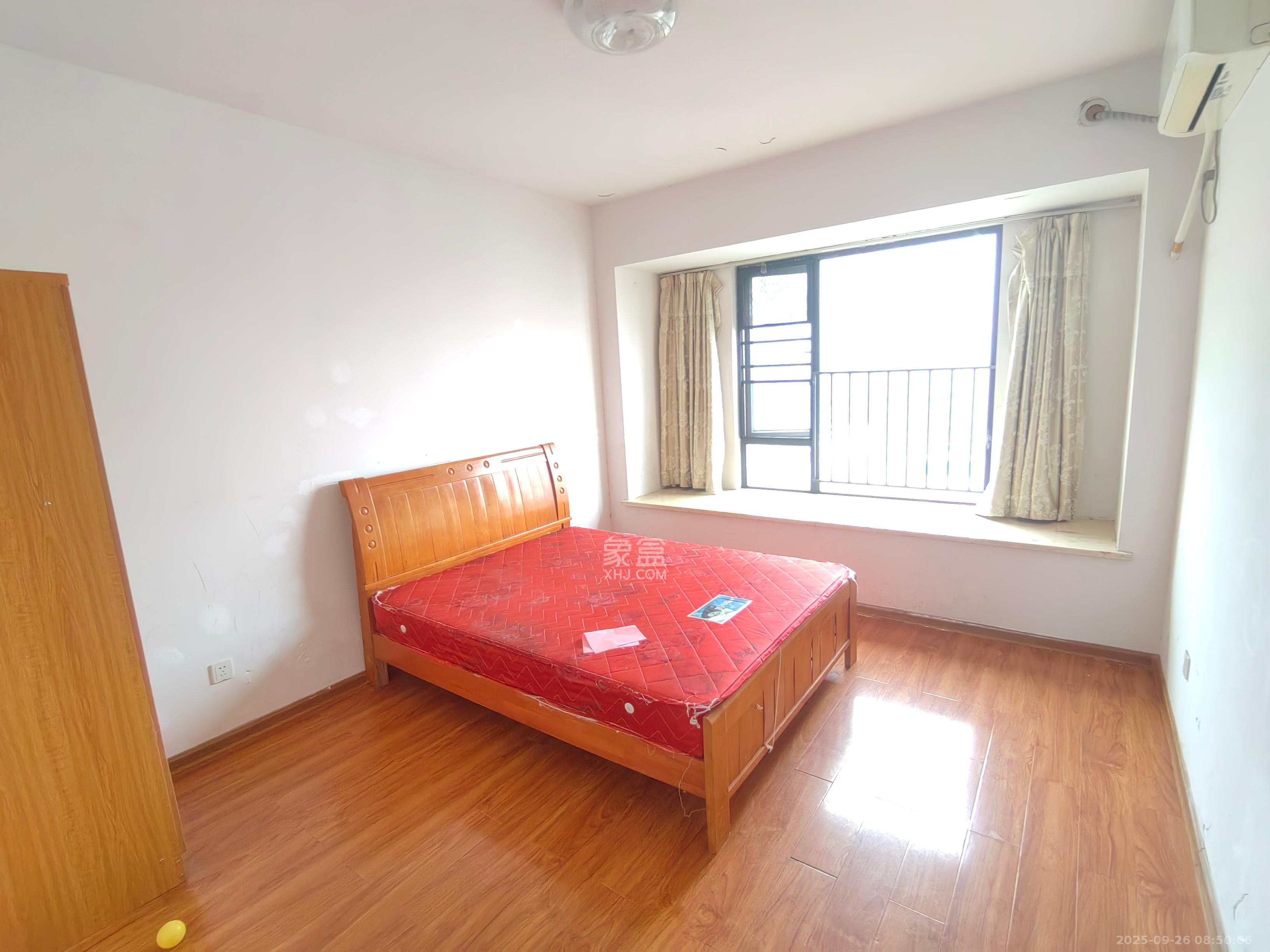 华润凤凰城二期 2室1厅1卫 1600.0元/月 华润凤凰城二期 2室1厅1卫 1600.0元/月室内图