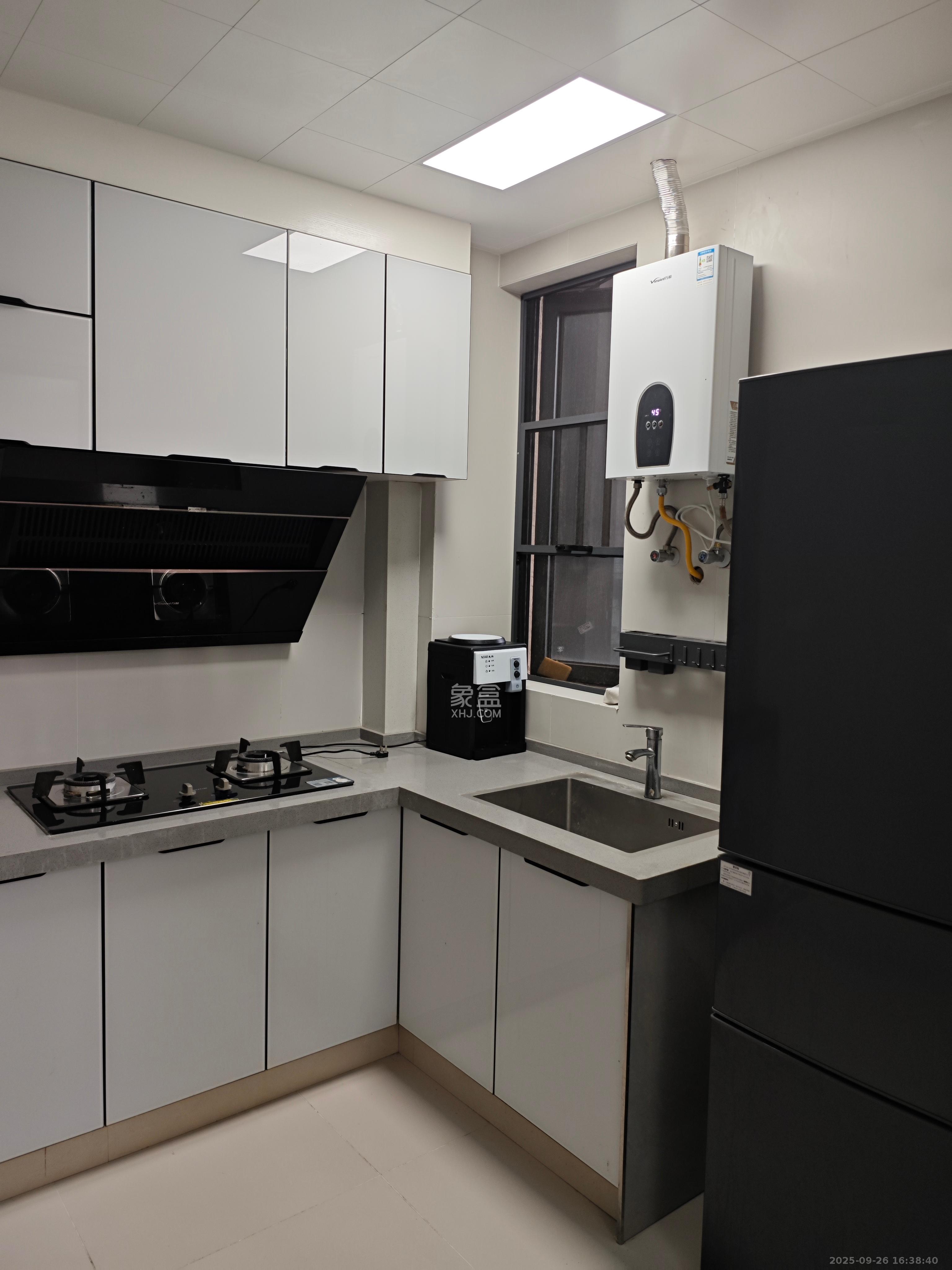 金科景朝集美星宸  3室2厅2卫    2600.0元/月室内图