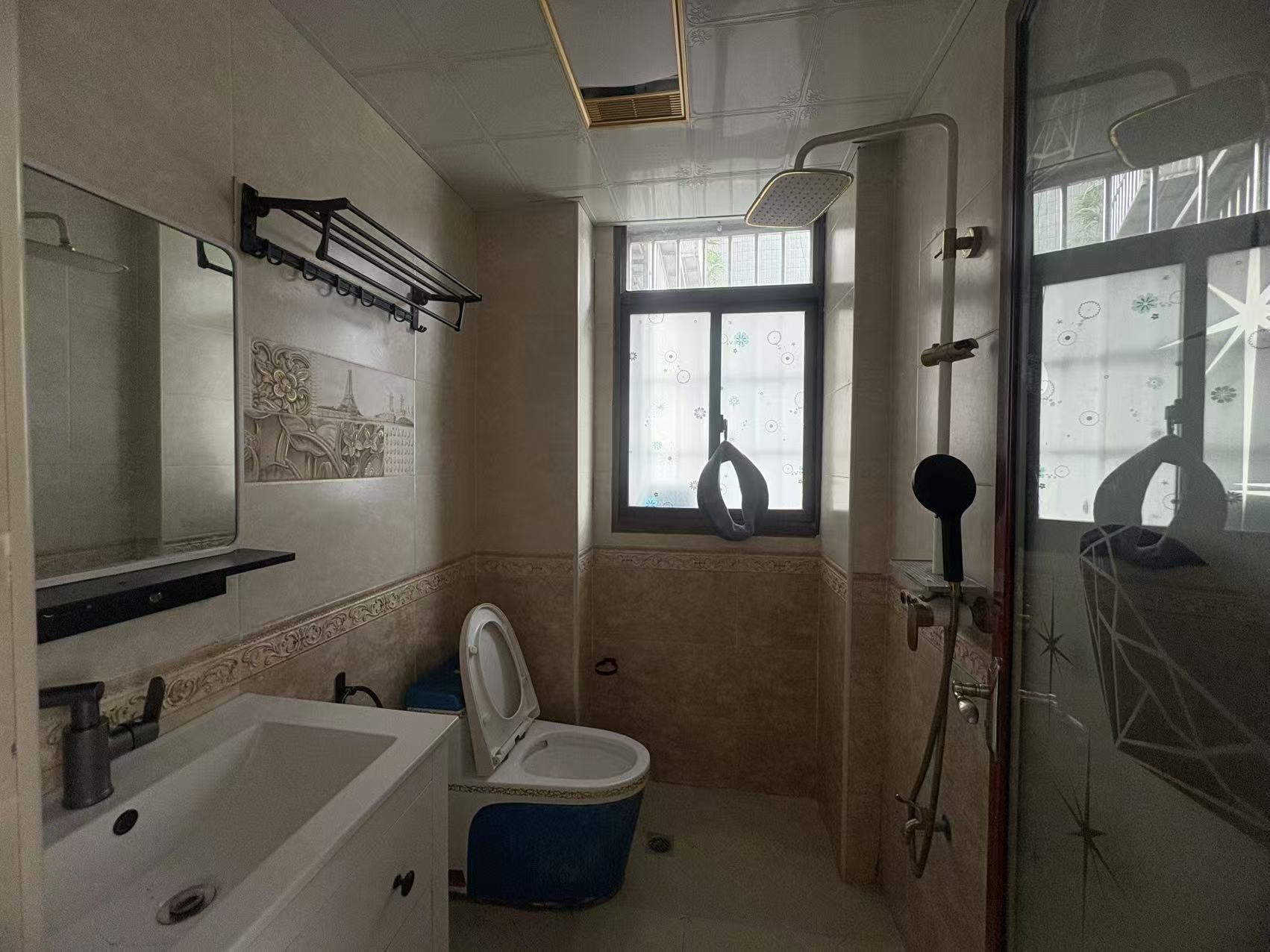 吉星花园 3室2厅2卫 46.8万 吉星花园 3室2厅2卫 46.8万客厅