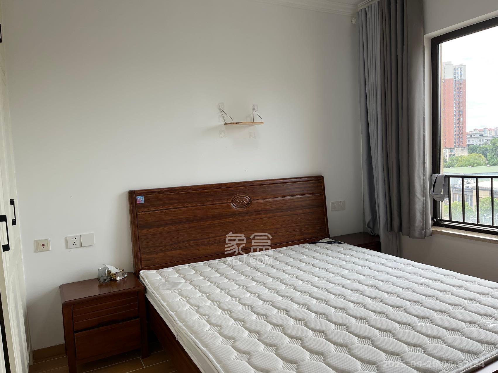 卓越蔚蓝城邦 3室2厅2卫 2600.0元/月 卓越蔚蓝城邦 3室2厅2卫 2600.0元/月室内图