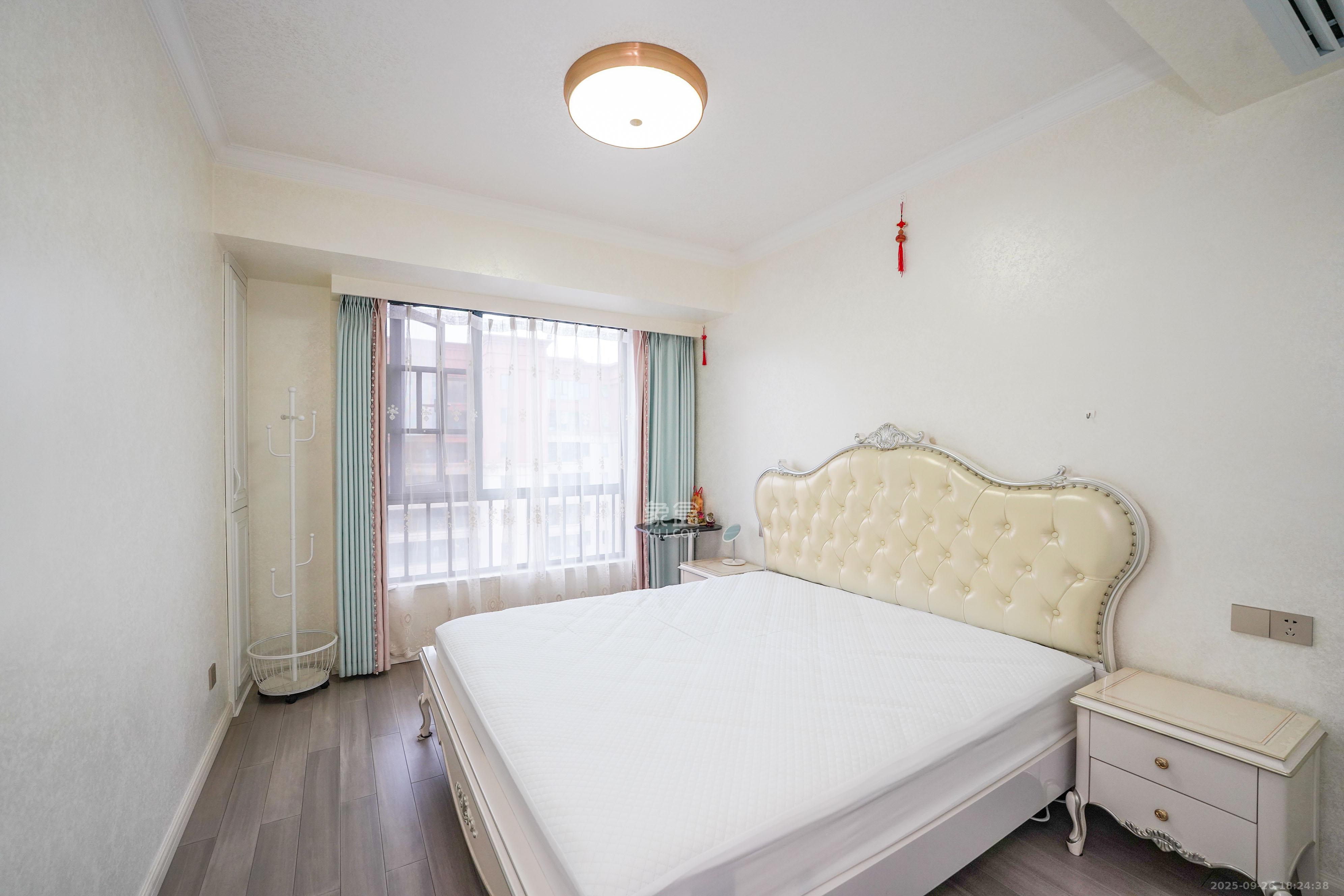 五矿万境蓝山 3室2厅2卫 110.0万 五矿万境蓝山 3室2厅2卫 110.0万卧室