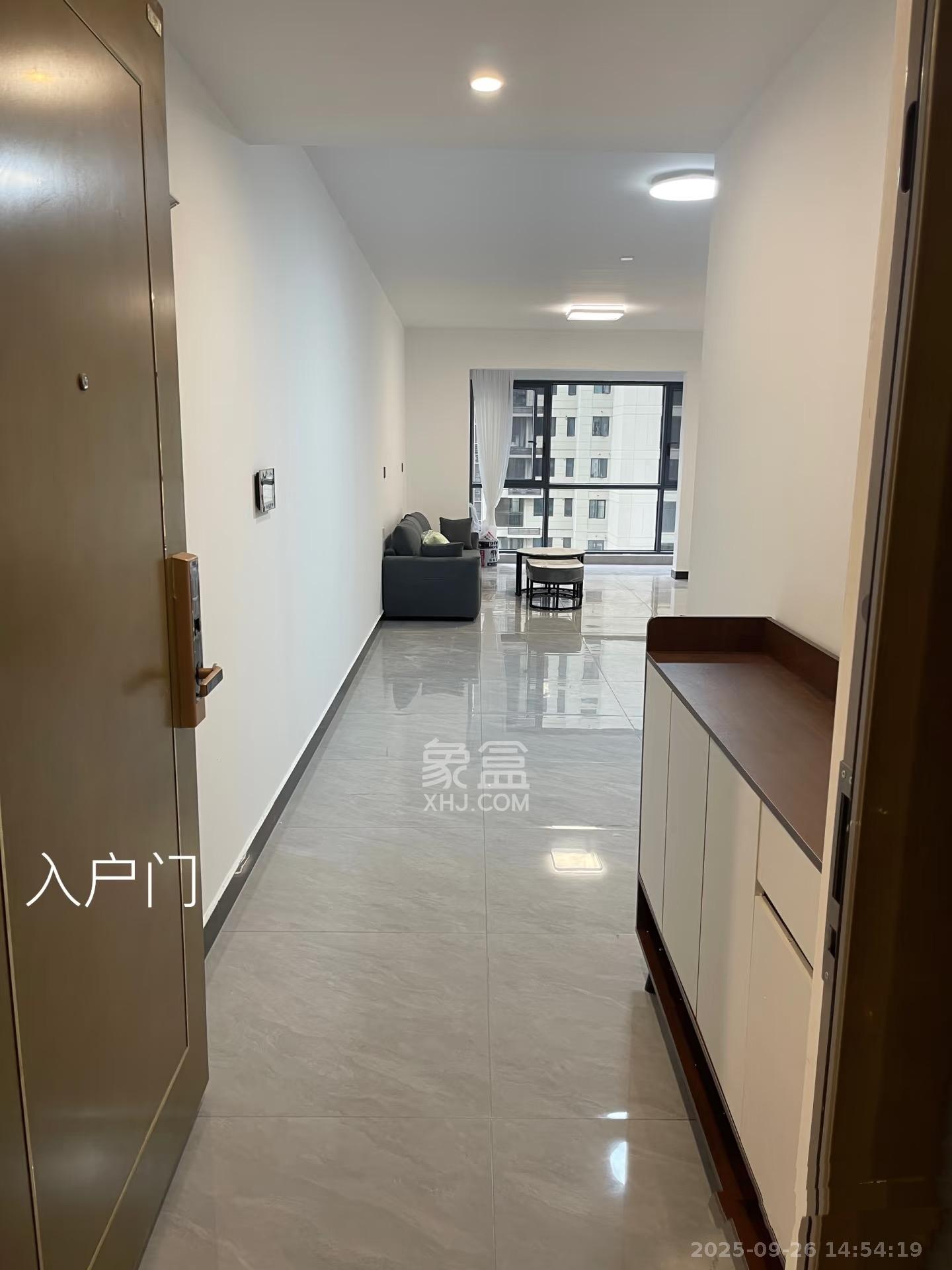 旭辉国悦府 3室2厅2卫 3200.0元/月 旭辉国悦府 3室2厅2卫 3200.0元/月室内图