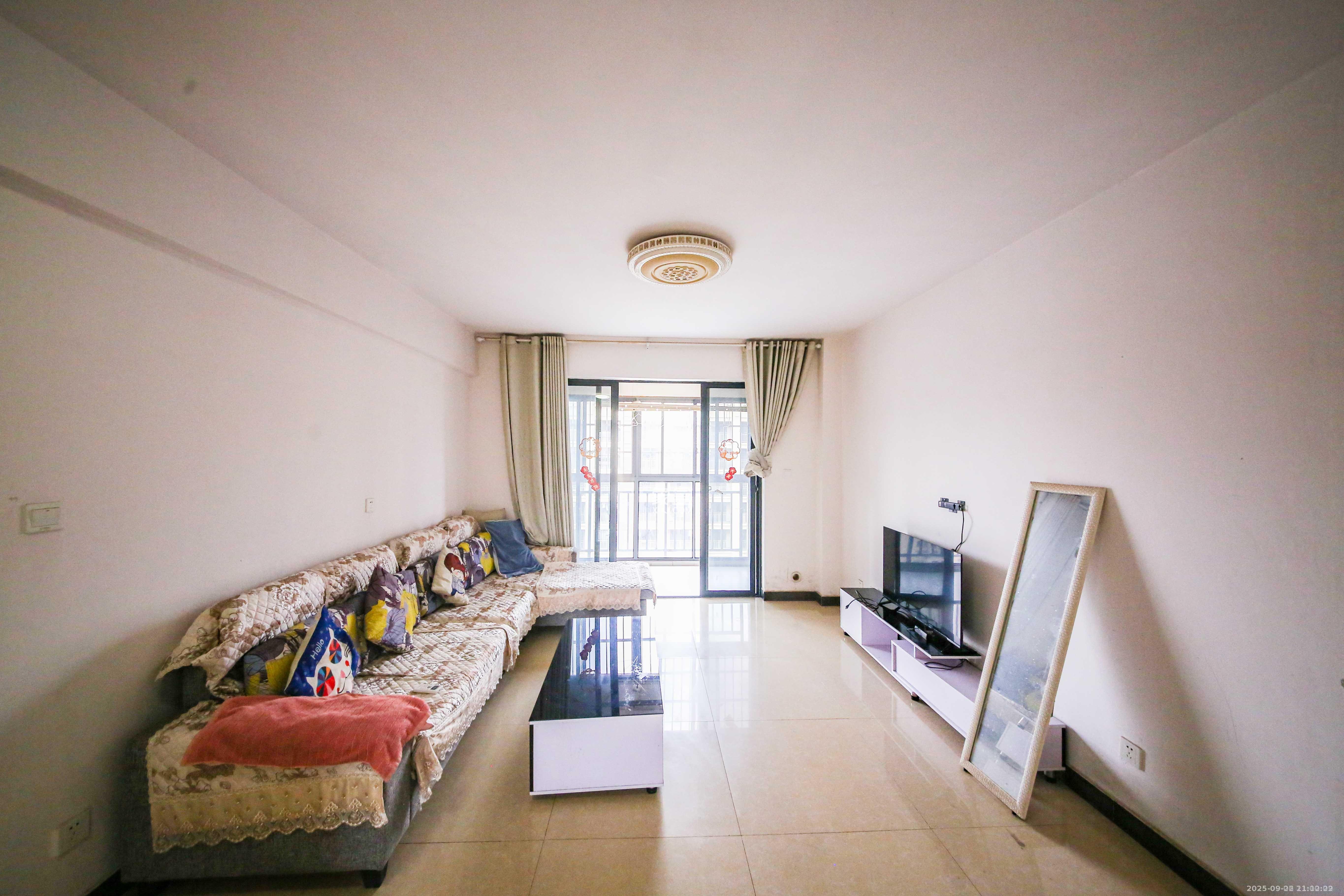 嘉福长安郡(融信澜悦、嘉福好美家园) 3室2厅1卫 2100.0元/月 嘉福长安郡(融信澜悦、嘉福好美家园) 3室2厅1卫 2100.0元/月室内图