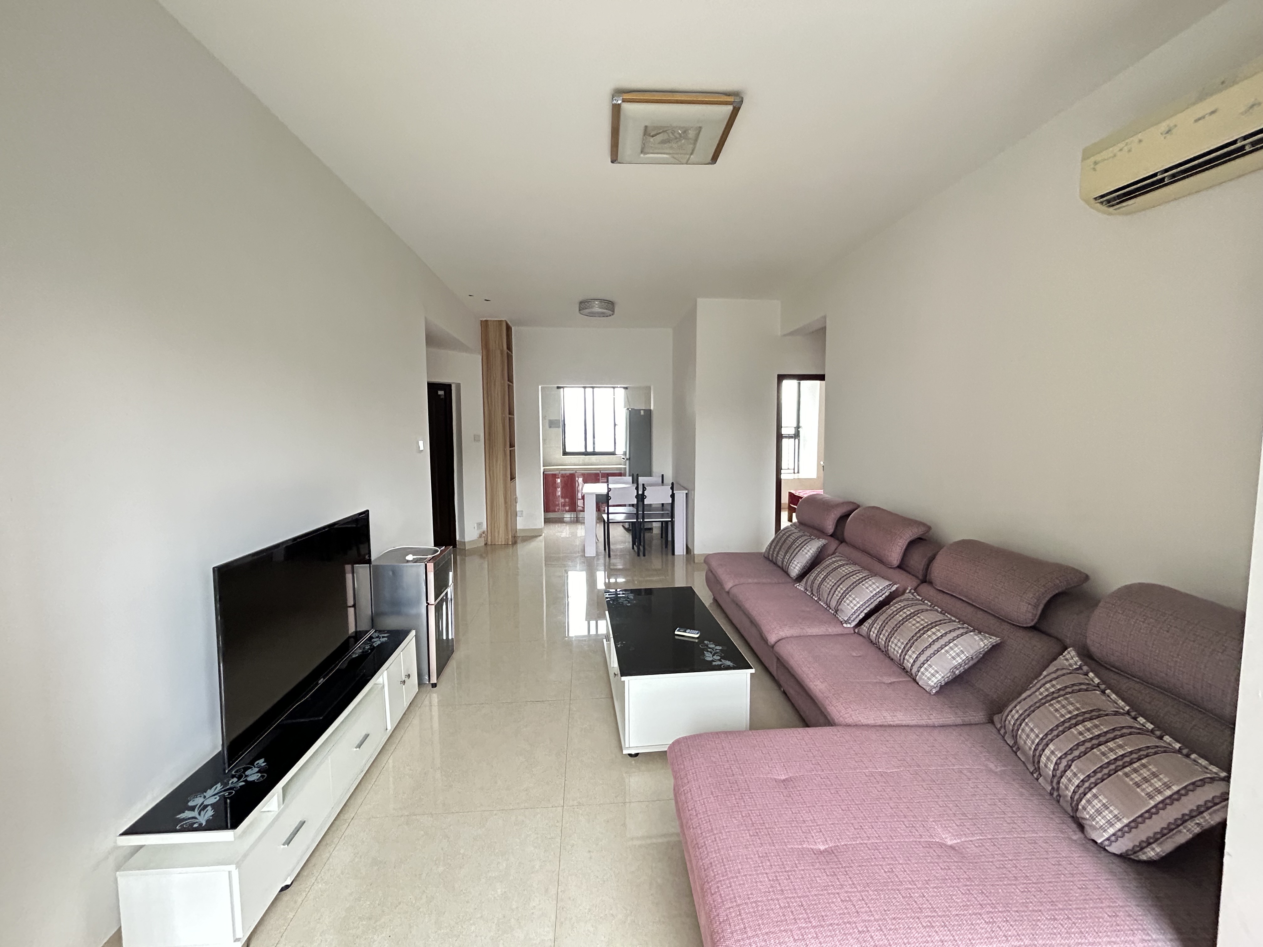 宏天绿城 2室2厅1卫 1500.0元/月 宏天绿城 2室2厅1卫 1500.0元/月室内图