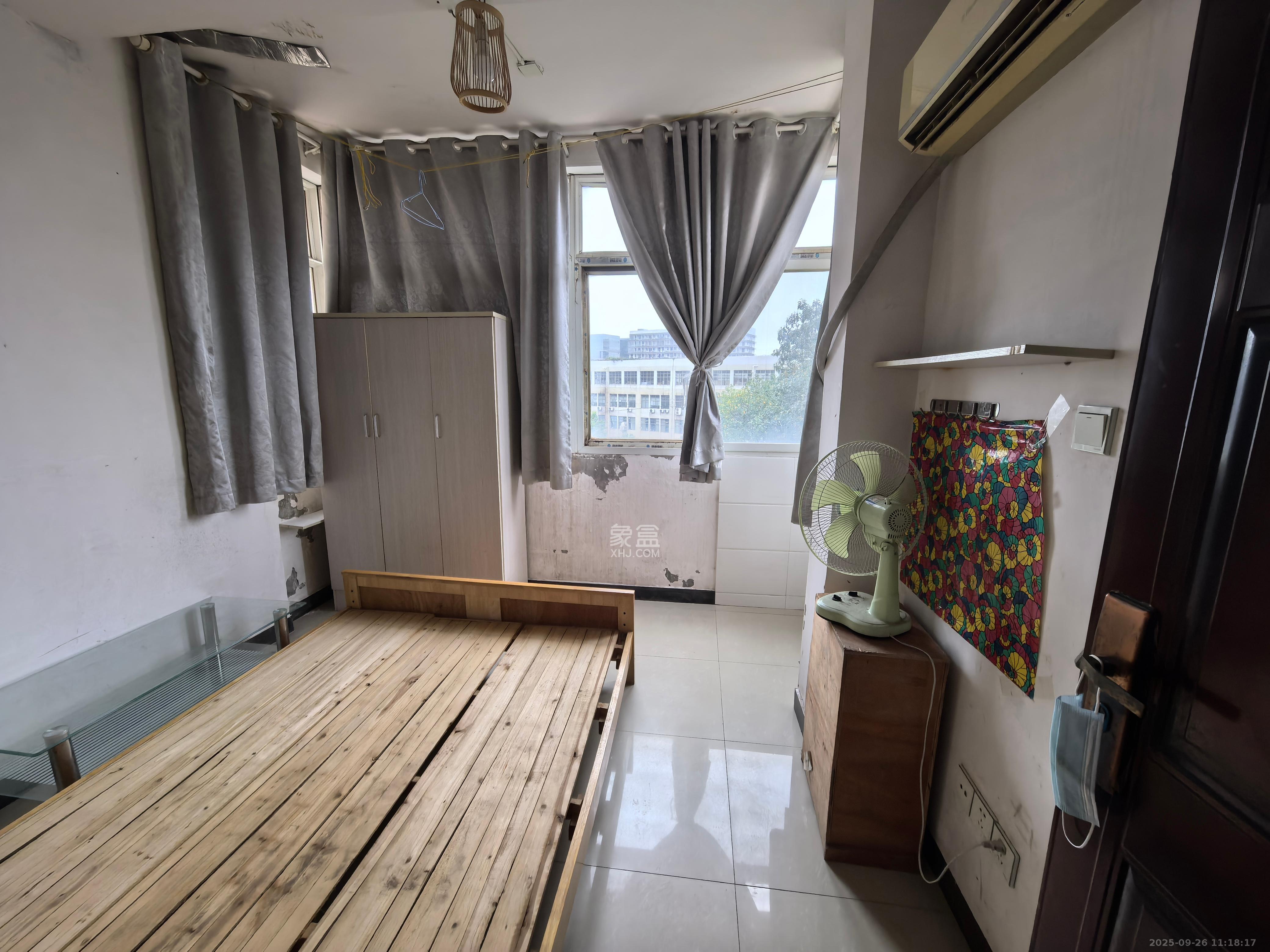 万鑫嘉园（万鑫阳光嘉园）  3室2厅2卫    1800.0元/月室内图