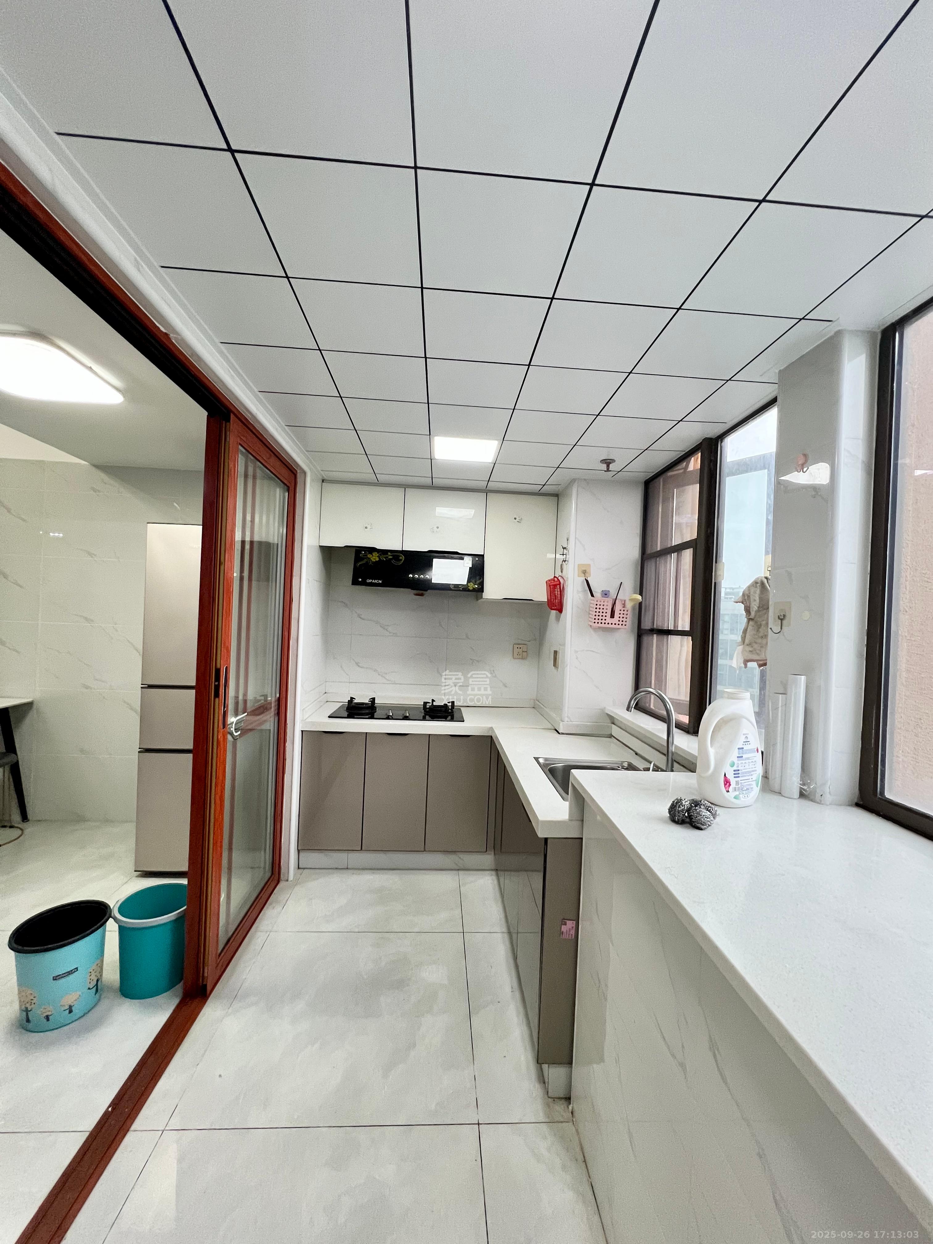 福晟钱隆国际(晟冉景苑) 2室2厅1卫 2200.0元/月 福晟钱隆国际(晟冉景苑) 2室2厅1卫 2200.0元/月室内图