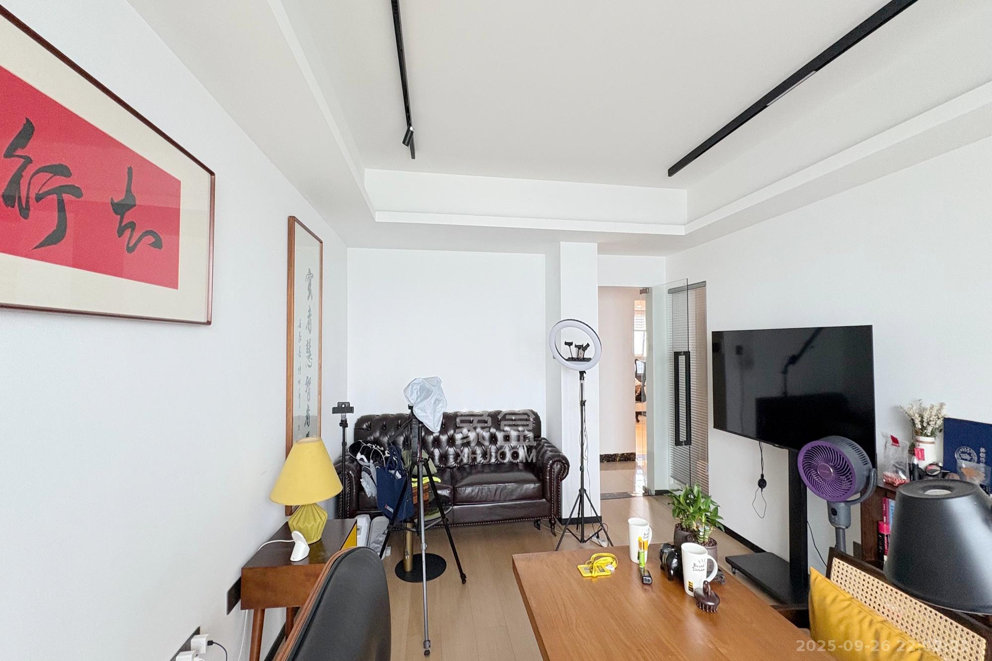 潮宗御苑 4室2厅2卫 280.0万 潮宗御苑 4室2厅2卫 280.0万卧室