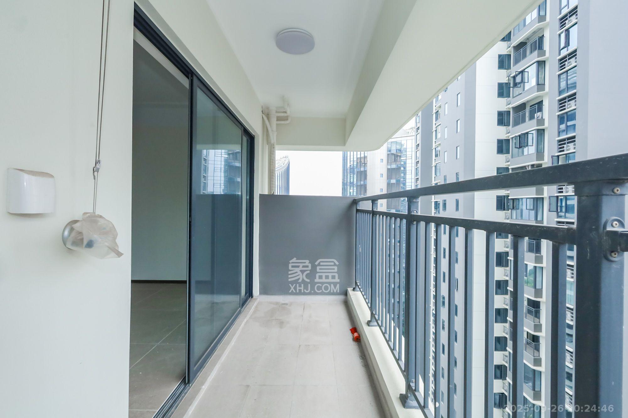 滨江府1913  4室2厅2卫    4000.0元/月室内图