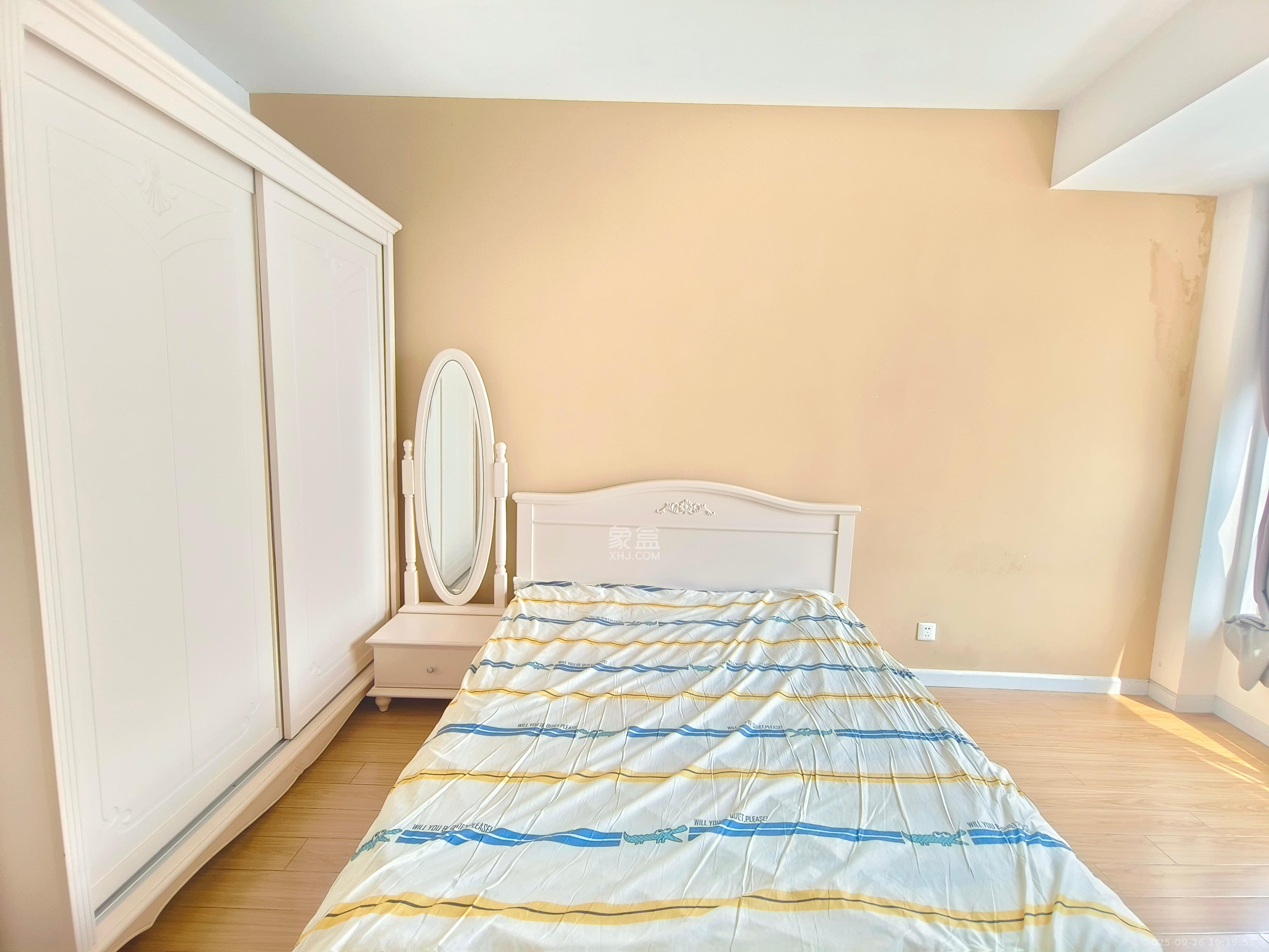 北辰三角洲E5区  1室1厅1卫    2200.0元/月室内图