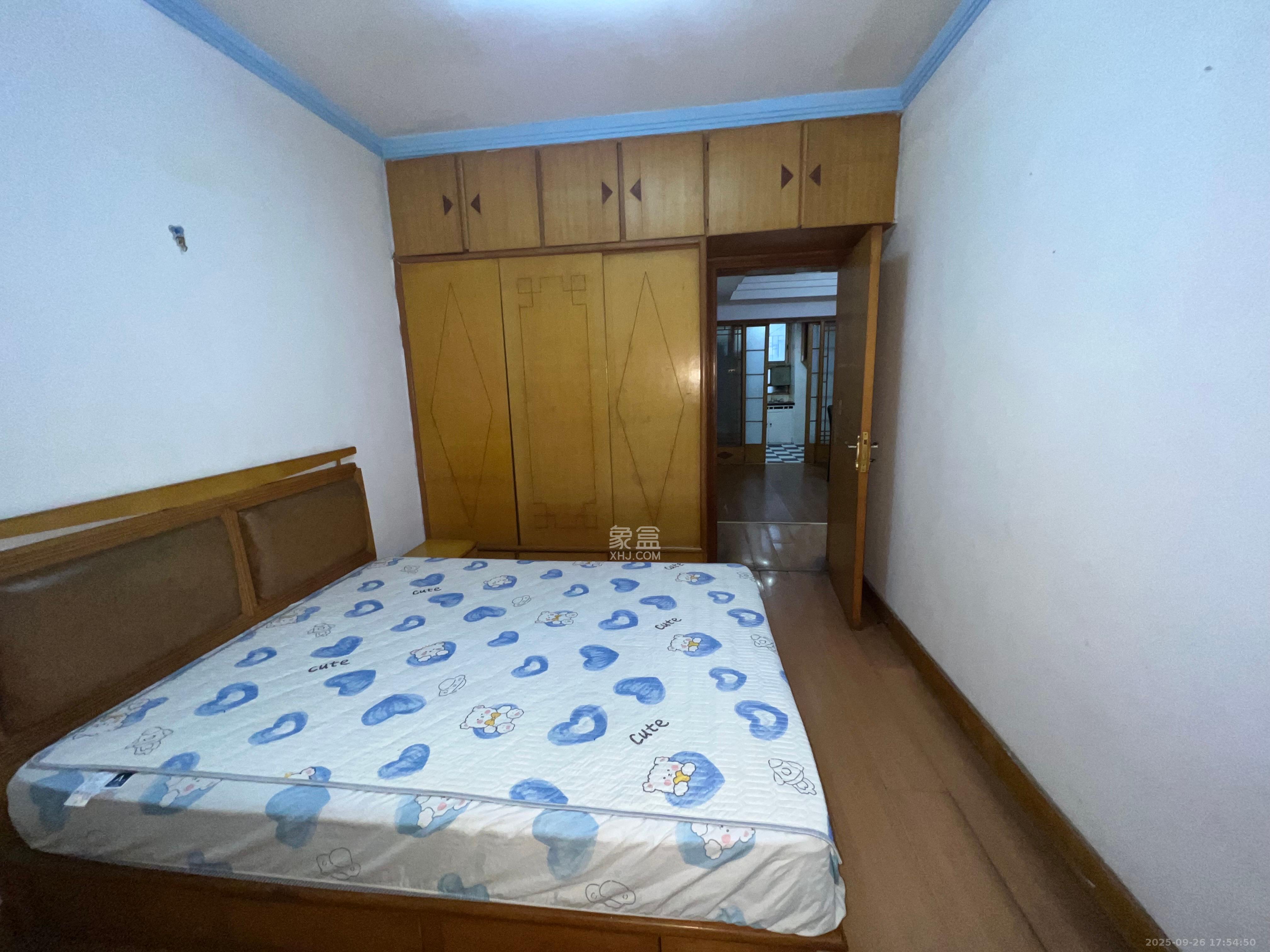 石长铁路宿舍 3室2厅2卫 1800.0元/月 石长铁路宿舍 3室2厅2卫 1800.0元/月室内图