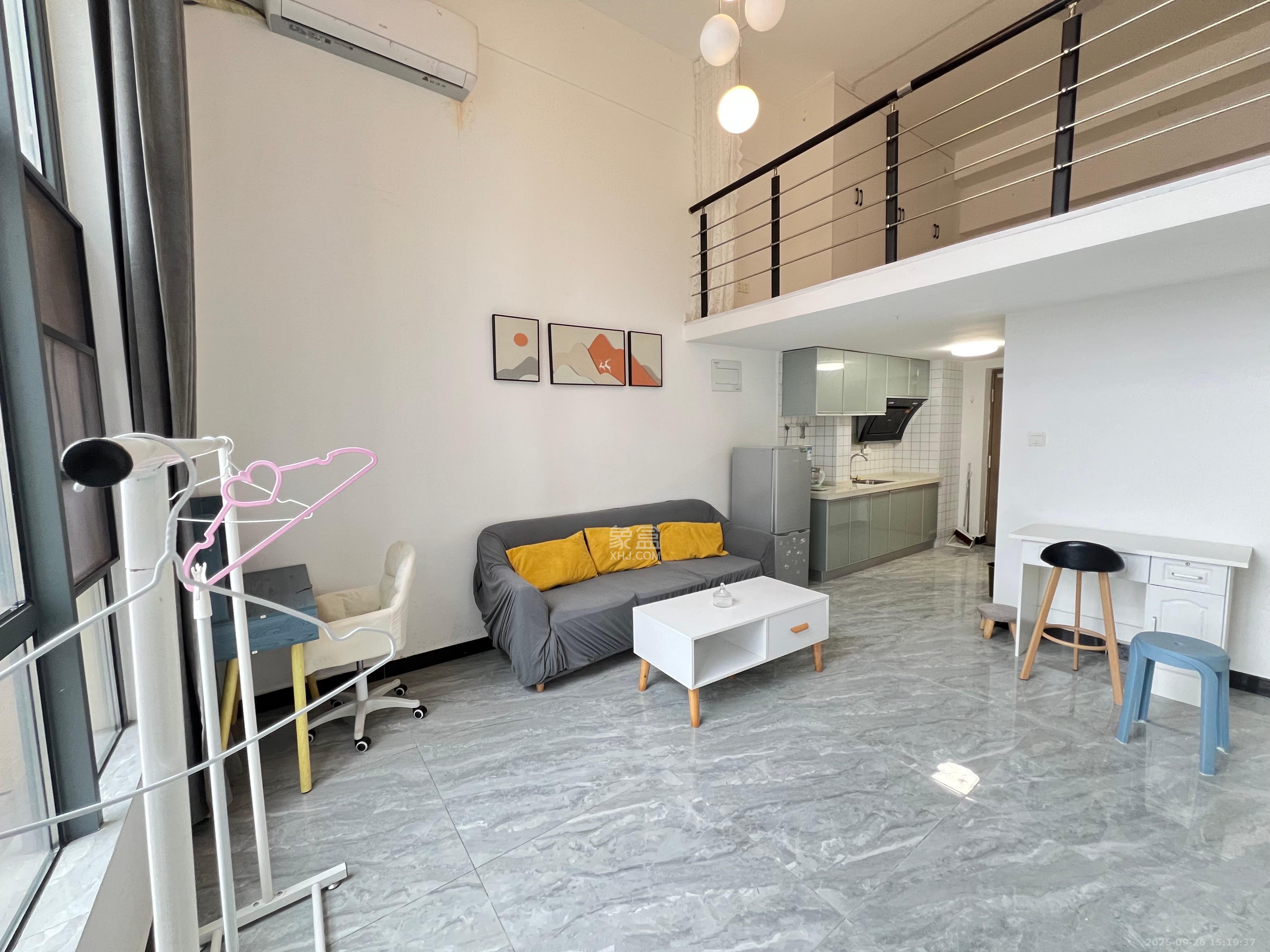 荣盛花语书苑 1室1厅1卫 1800.0元/月 荣盛花语书苑 1室1厅1卫 1800.0元/月室内图