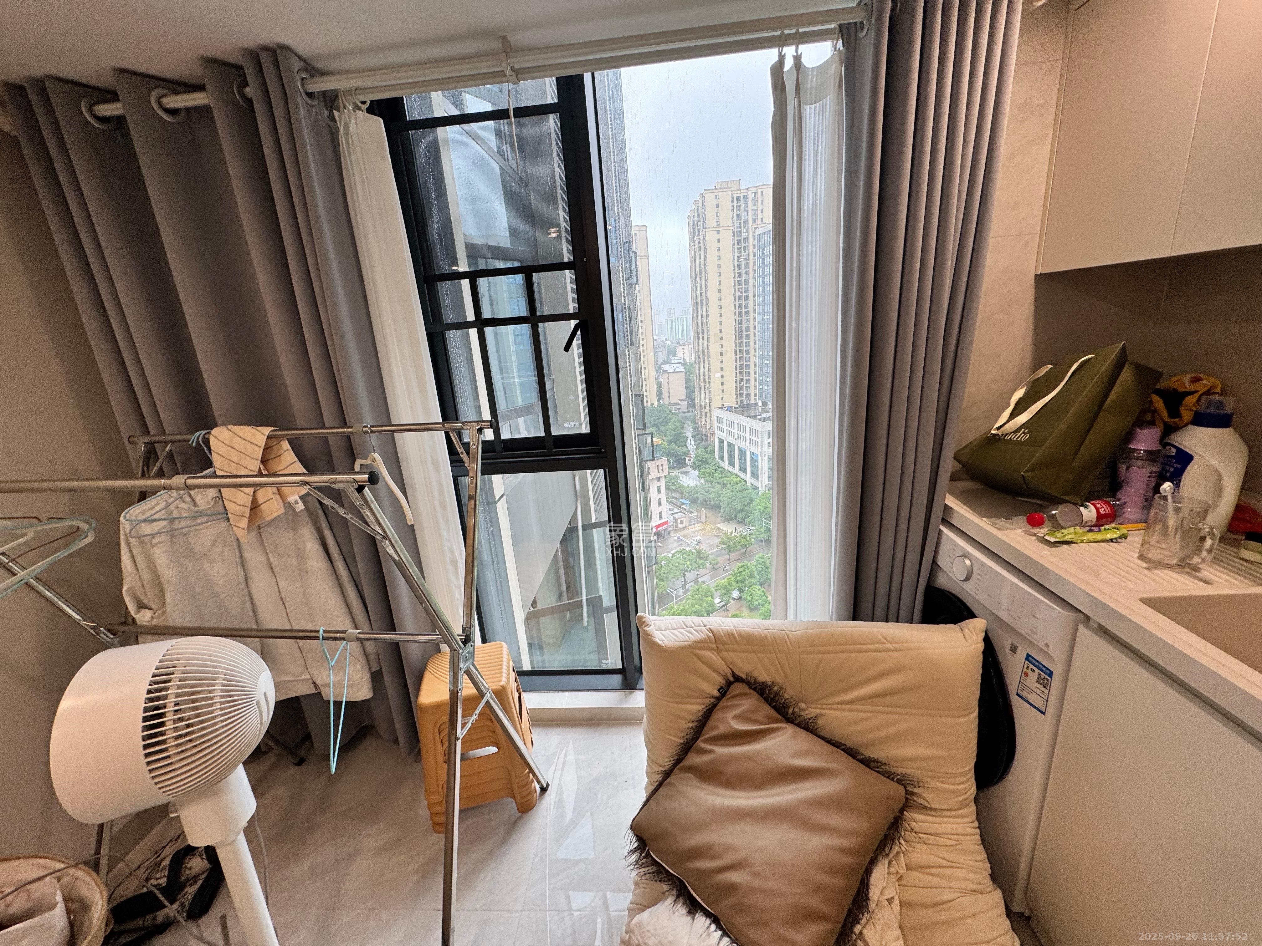 时代MOMA云PARK 2室1厅1卫 2500.0元/月 时代MOMA云PARK 2室1厅1卫 2500.0元/月室内图