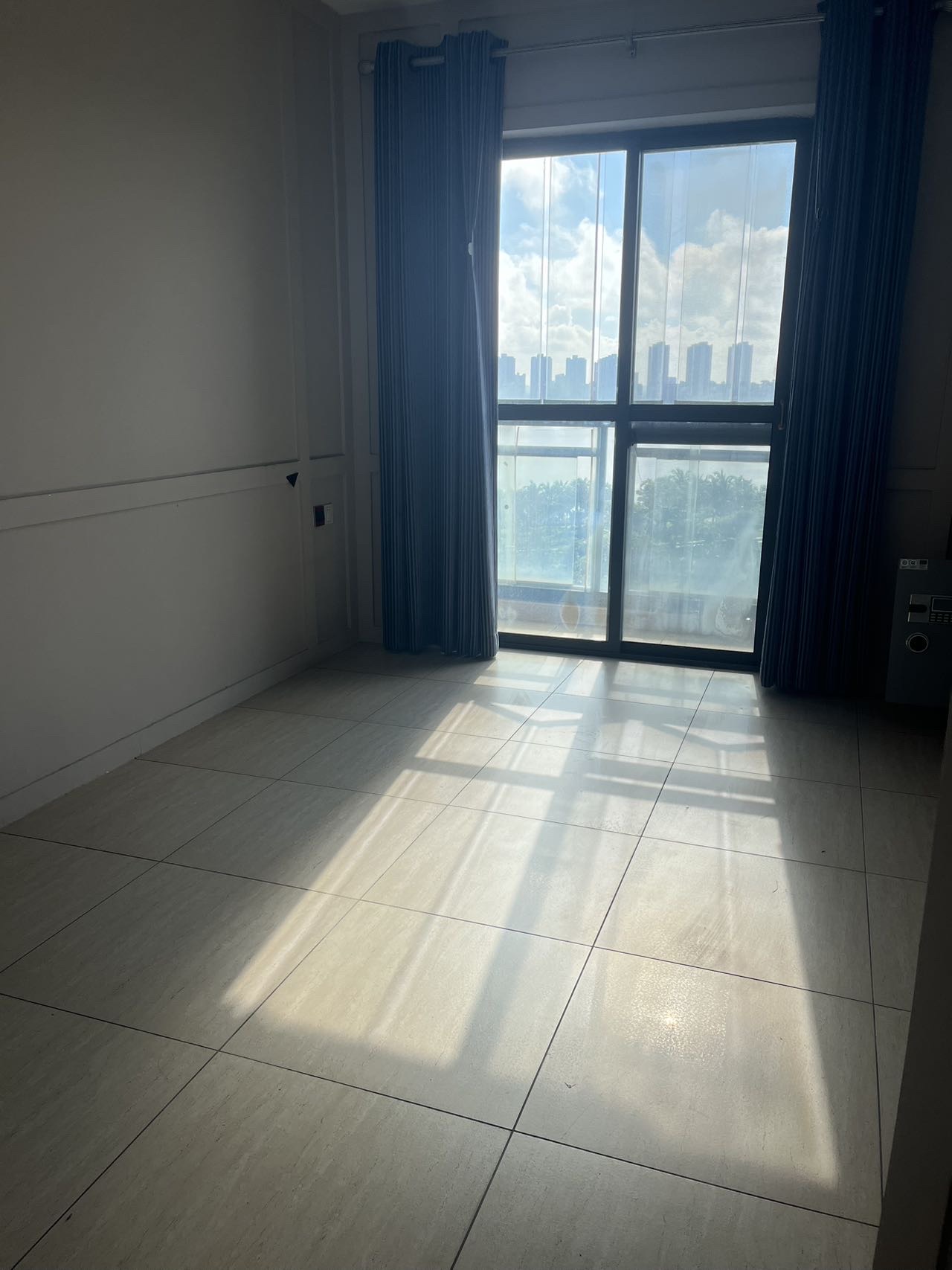 枫丹白露 3室2厅2卫 3200.0元/月 枫丹白露 3室2厅2卫 3200.0元/月室内图