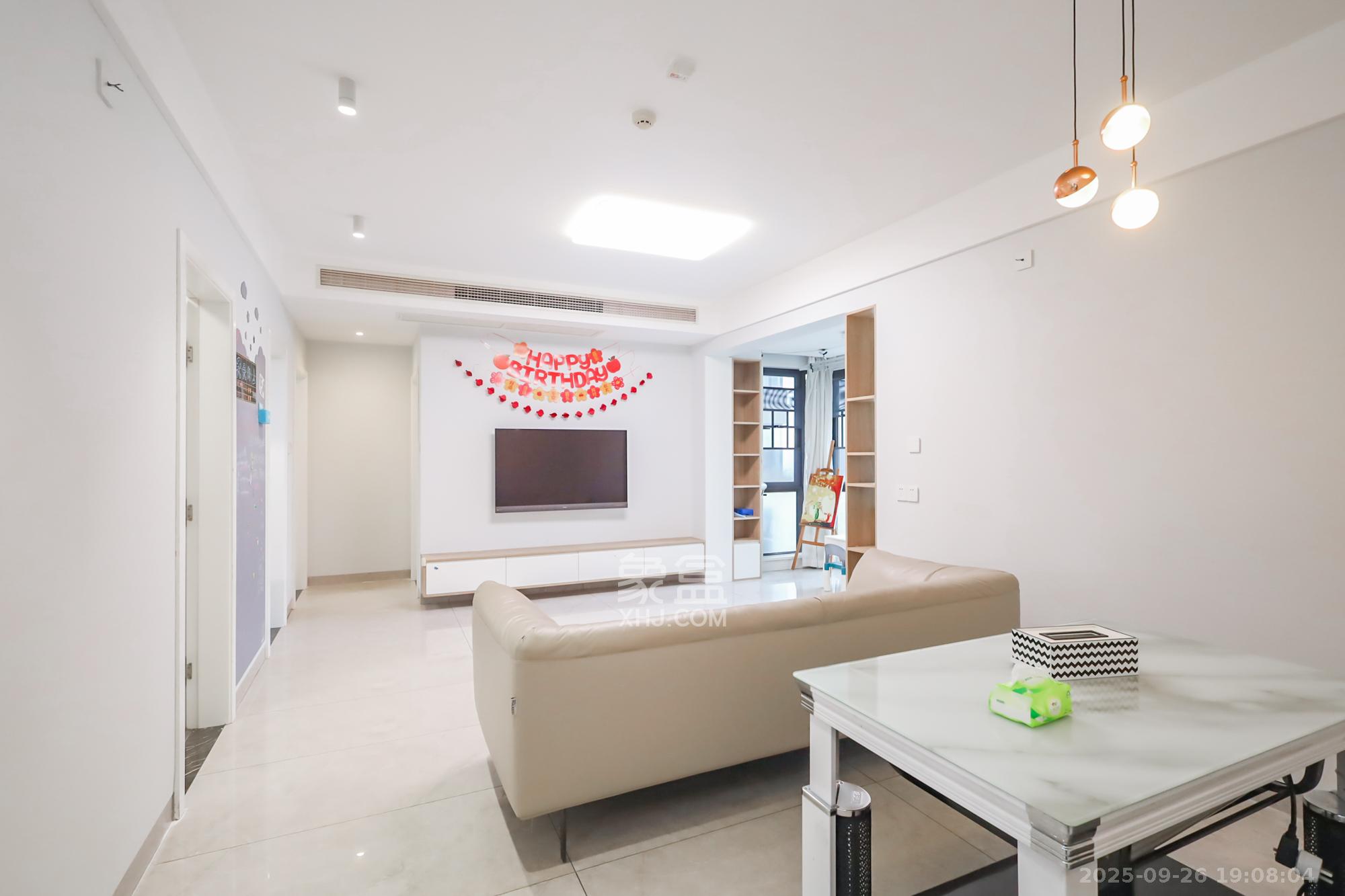 保利西海岸B区  3室2厅1卫    140.0万