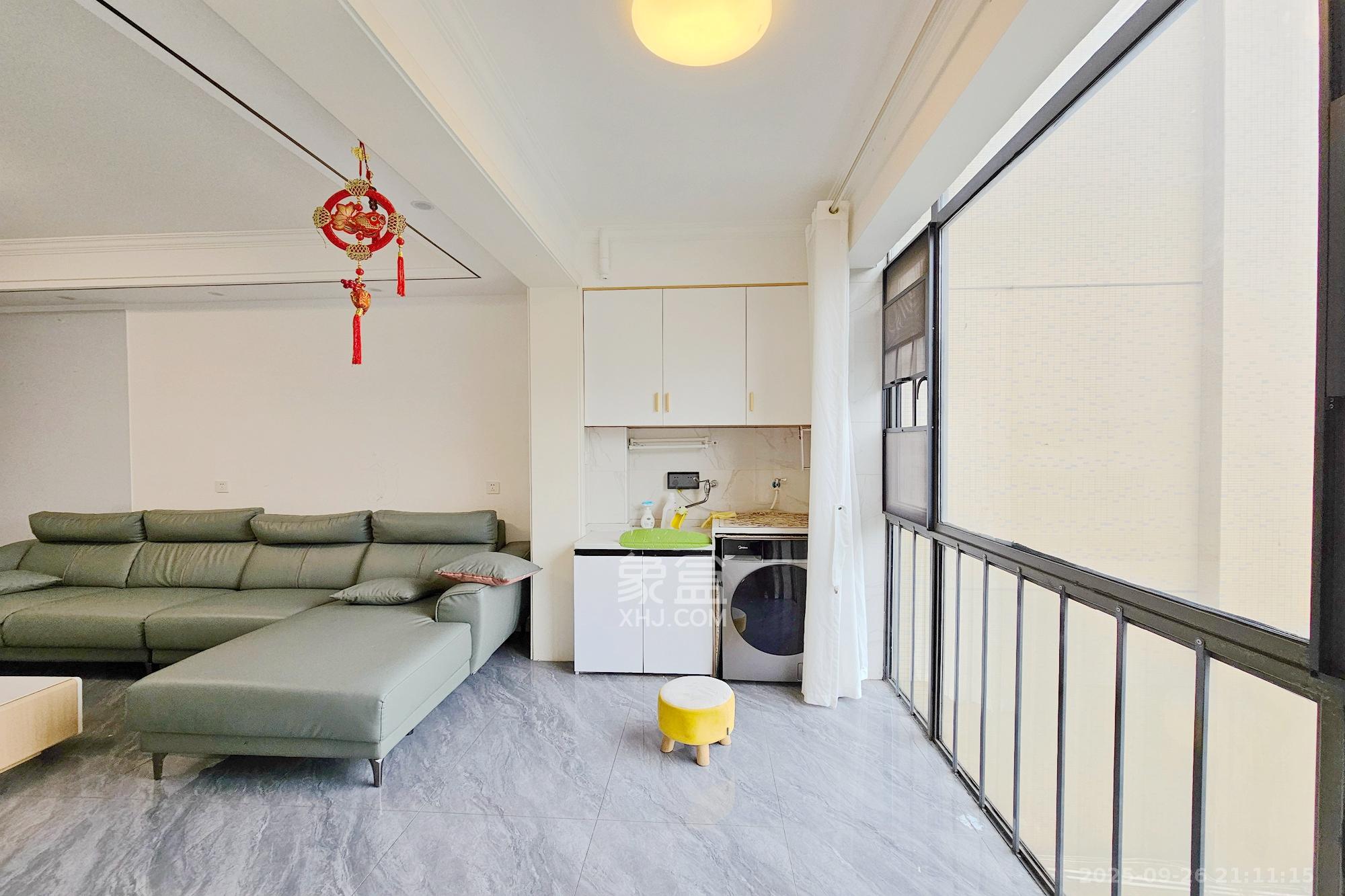 新华都万家城 3室2厅2卫 99.5万 新华都万家城 3室2厅2卫 99.5万阳台