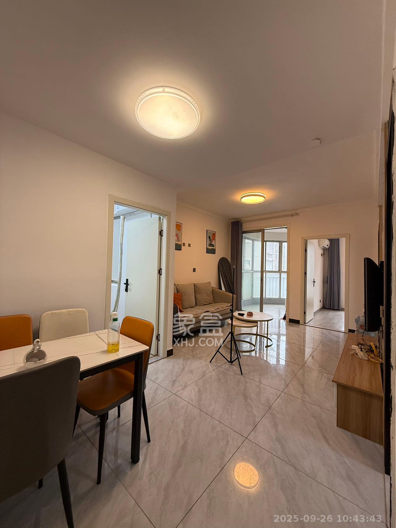 凯通国际城(凯通朝庭) 2室1厅1卫 2500.0元/月 凯通国际城(凯通朝庭) 2室1厅1卫 2500.0元/月室内图