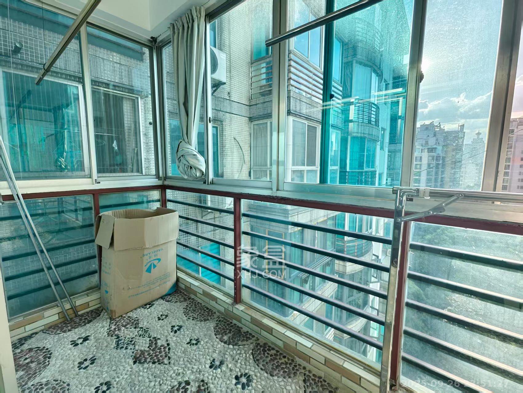 泉昇同福大厦  1室1厅1卫    2000.0元/月室内图