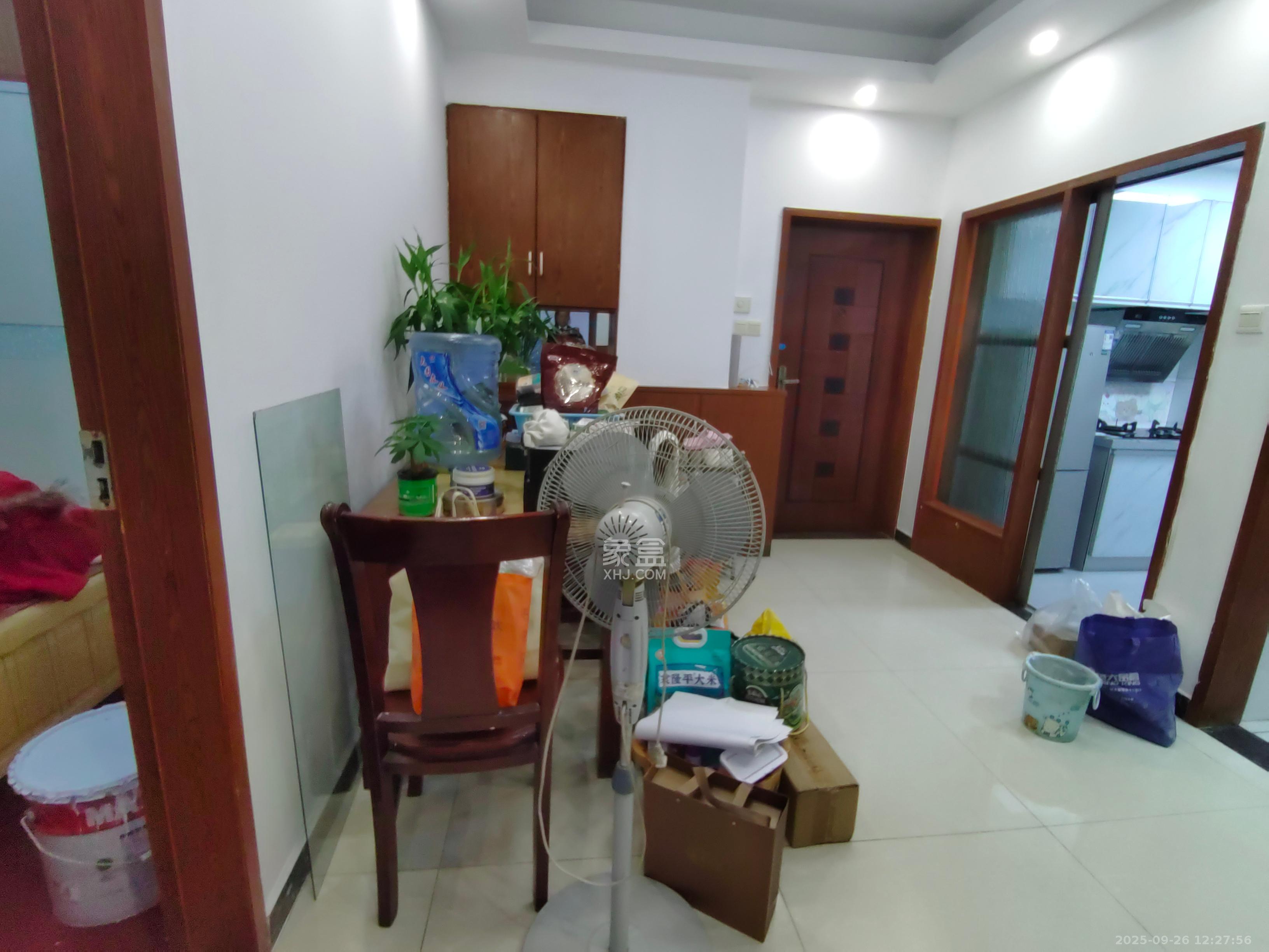 瑞都华庭(华庭美苑) 3室2厅1卫 2100.0元/月 瑞都华庭(华庭美苑) 3室2厅1卫 2100.0元/月室内图