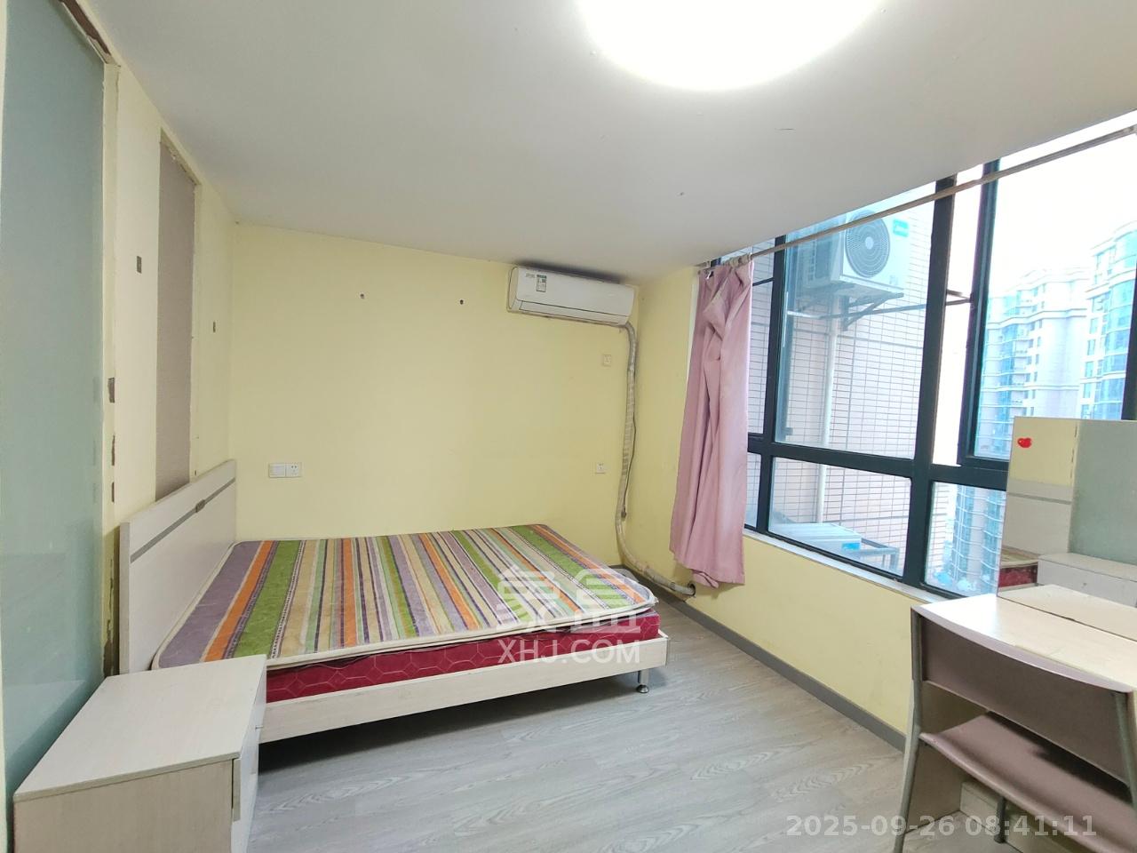 融圣国际  2室1厅1卫   1300.00元/月室内图1