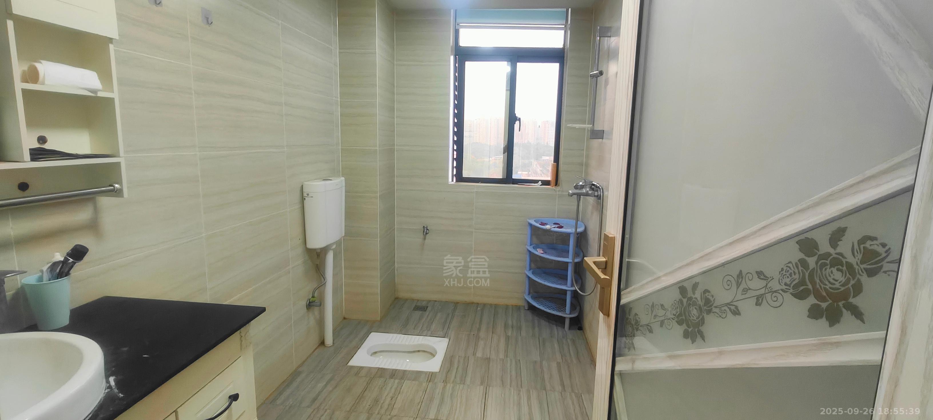 武广国际学苑  3室2厅2卫    2300.0元/月室内图