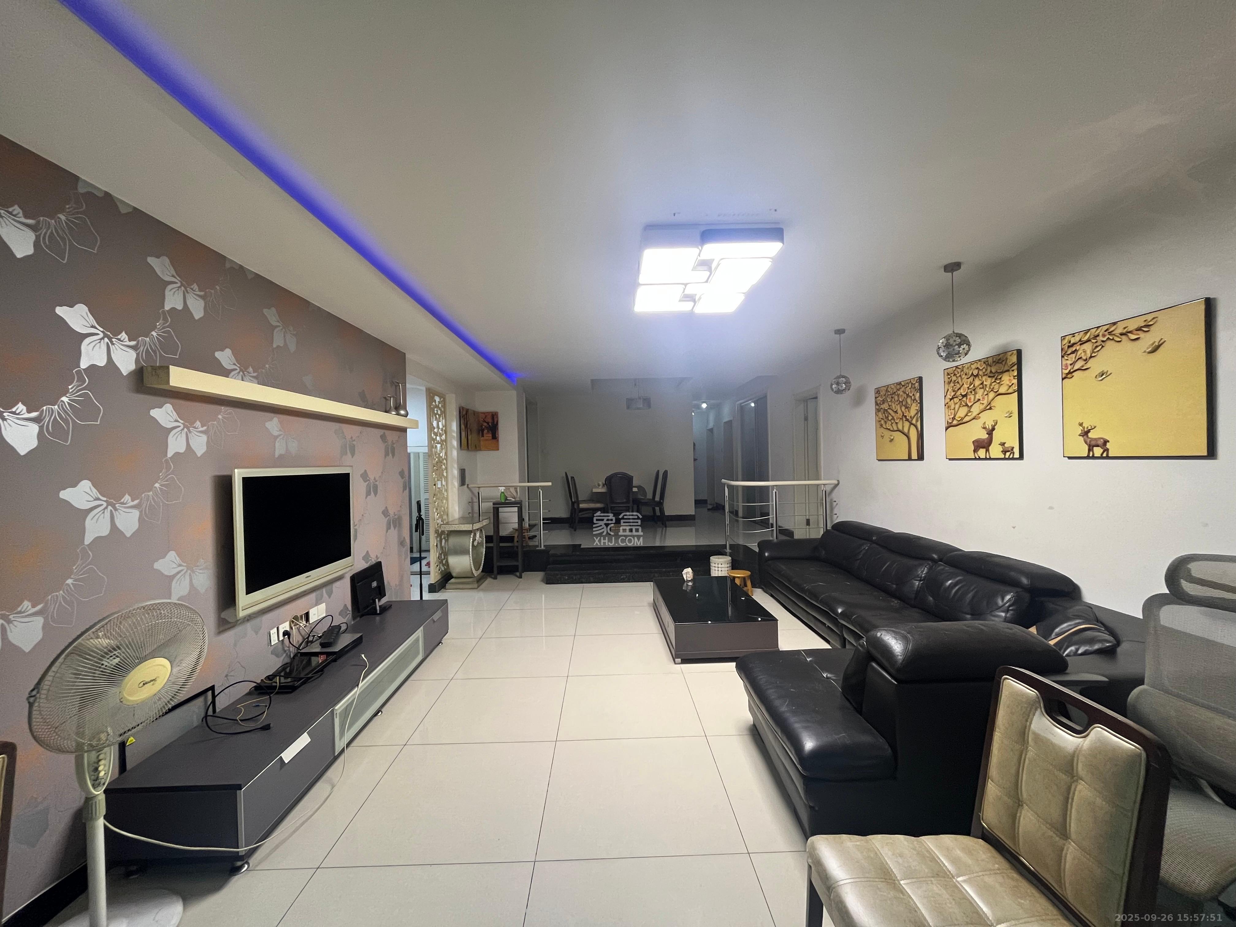 申奥美域 5室2厅2卫 3500.0元/月 申奥美域 5室2厅2卫 3500.0元/月室内图