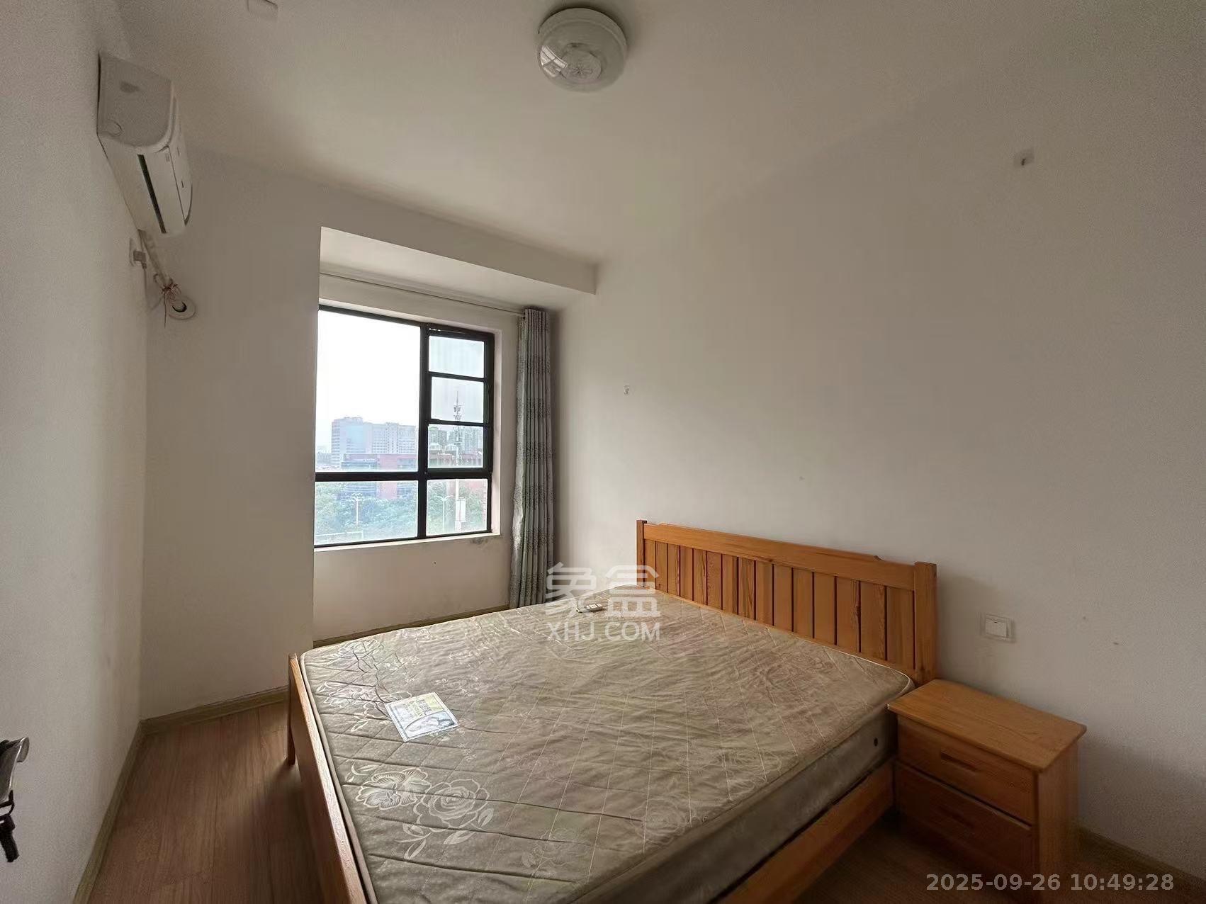 奥林匹克花园贡院一期 3室2厅1卫 1900.0元/月 奥林匹克花园贡院一期 3室2厅1卫 1900.0元/月室内图