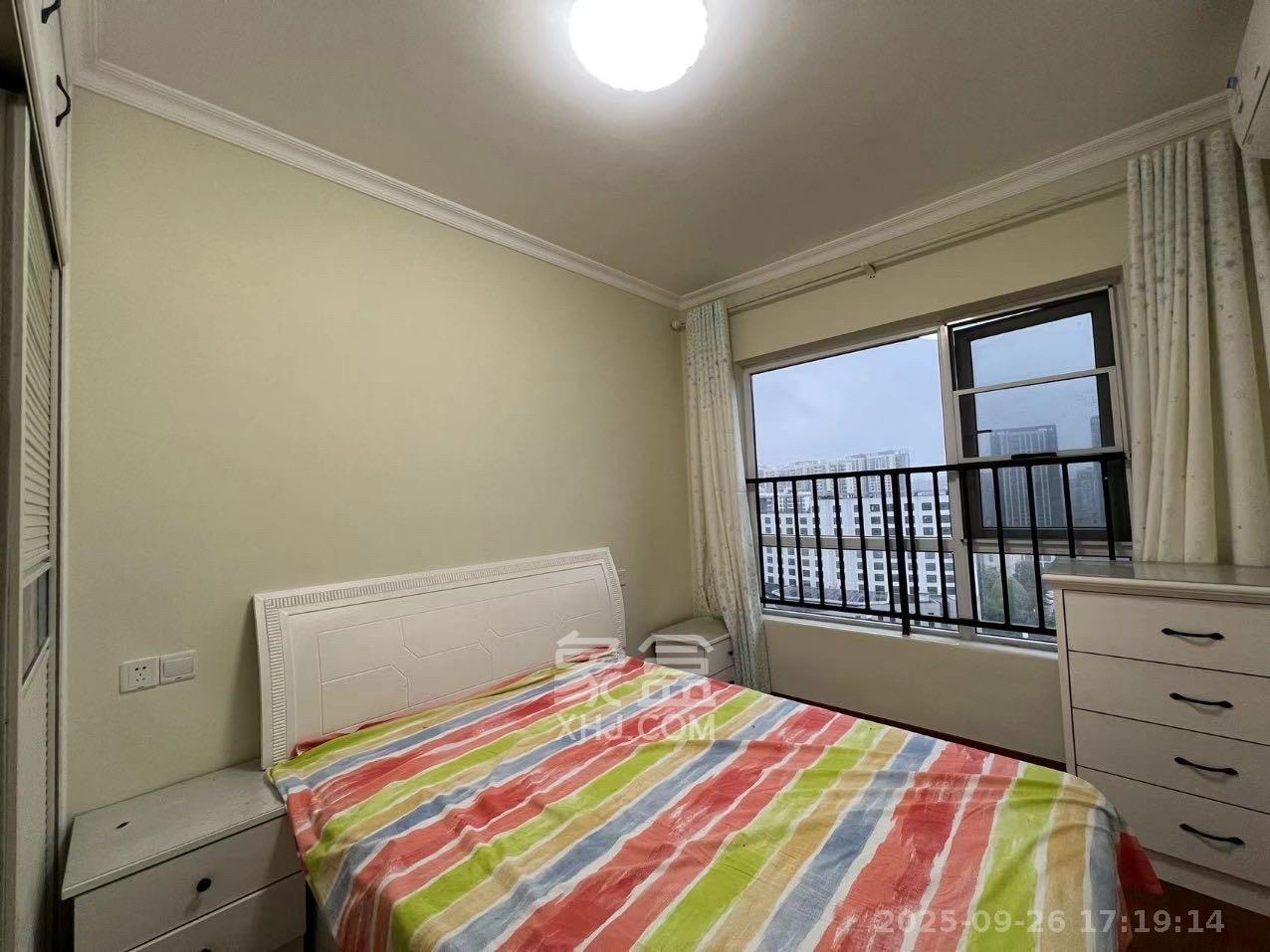 长城雅苑  3室2厅2卫    3000.0元/月室内图