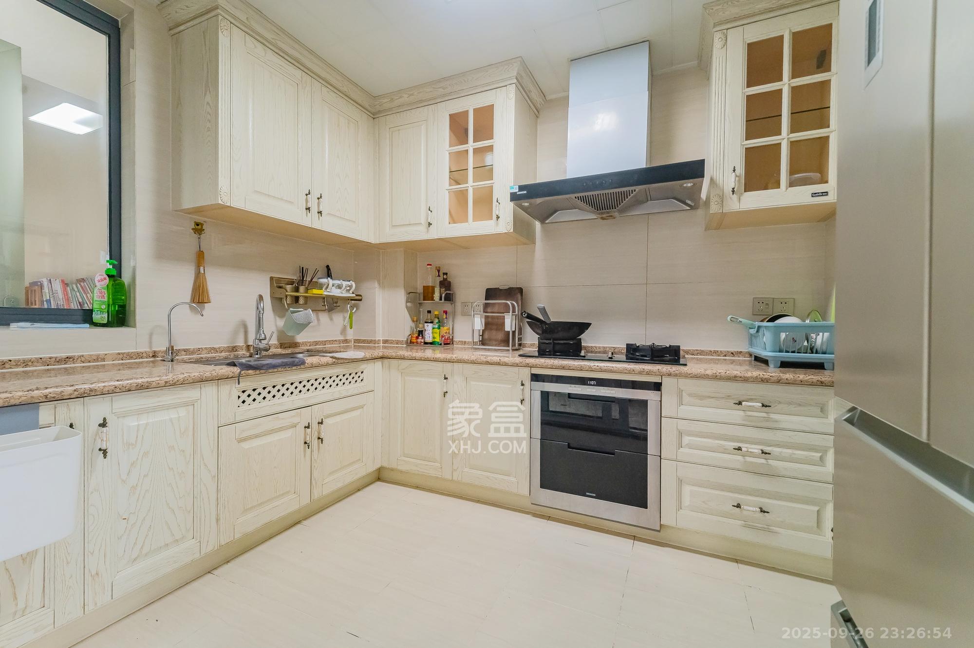 恒基凯旋门一二期  1室0厅0卫    152.8万 恒基凯旋门一二期  1室0厅0卫    152.8万厨房