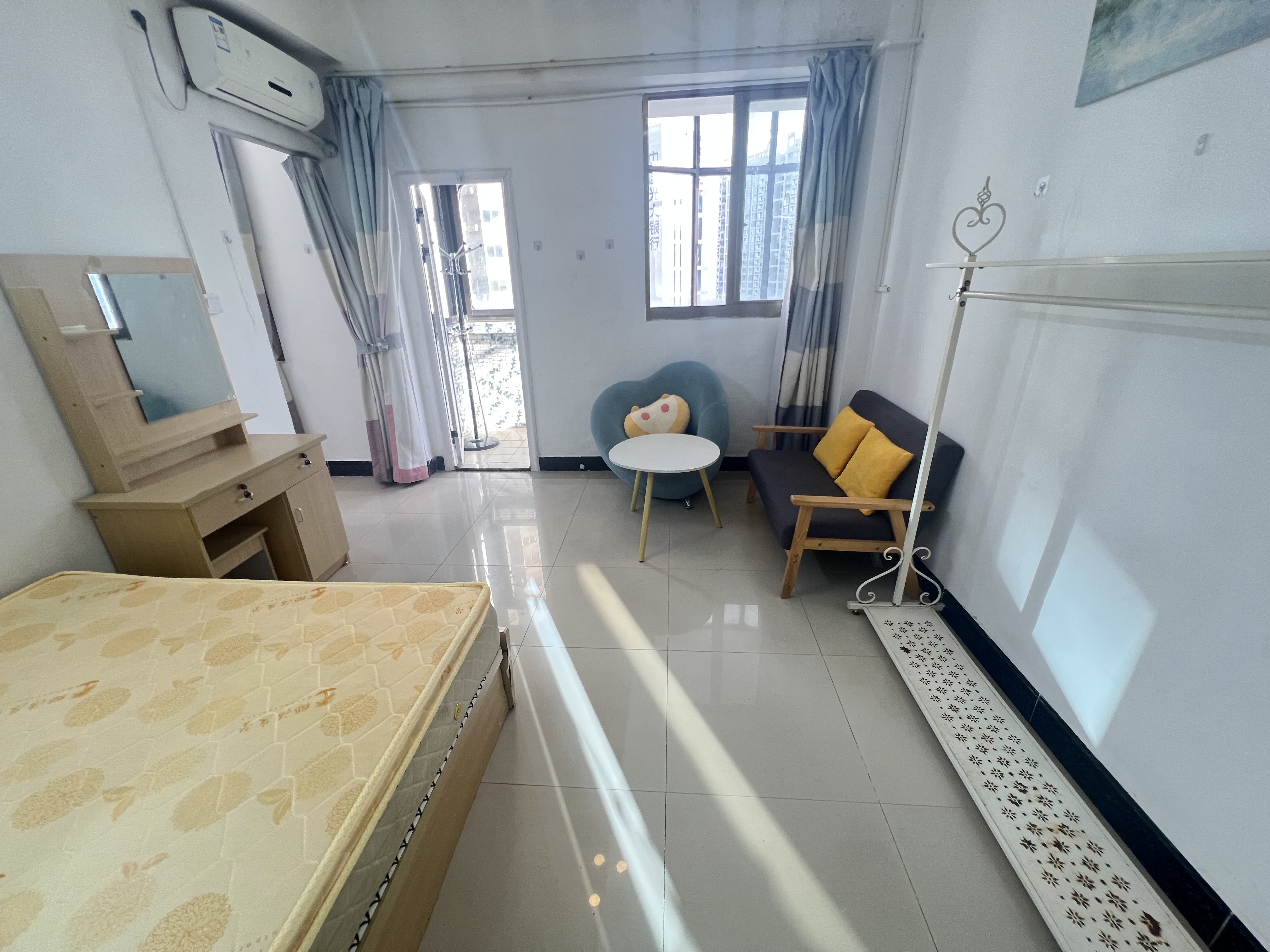 华昌大厦  1室1厅1卫    1500.0元/月室内图