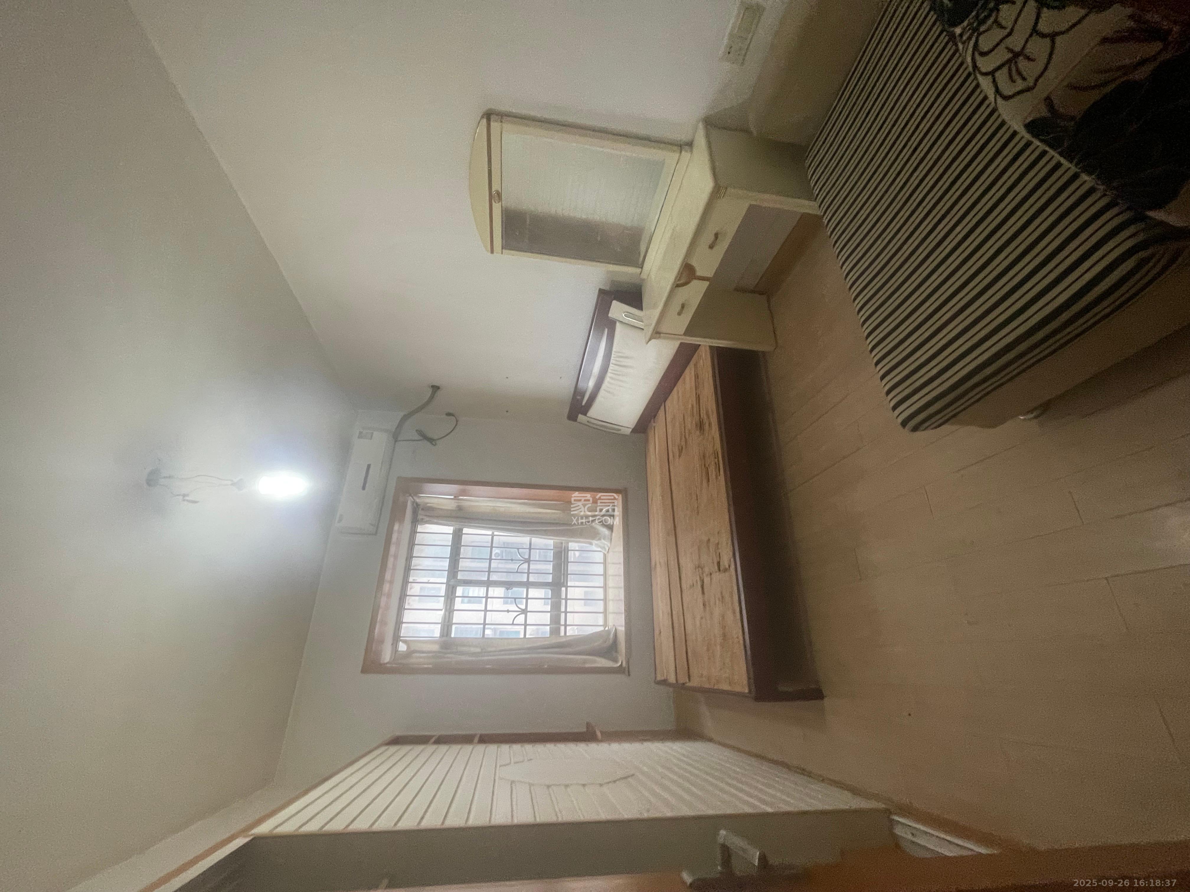 王府井公寓(福源公寓) 3室1厅2卫 4000.0元/月 王府井公寓(福源公寓) 3室1厅2卫 4000.0元/月室内图