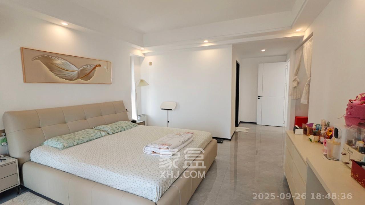 潮宗御苑 4室2厅2卫 14800.0元/月 潮宗御苑 4室2厅2卫 14800.0元/月室内图