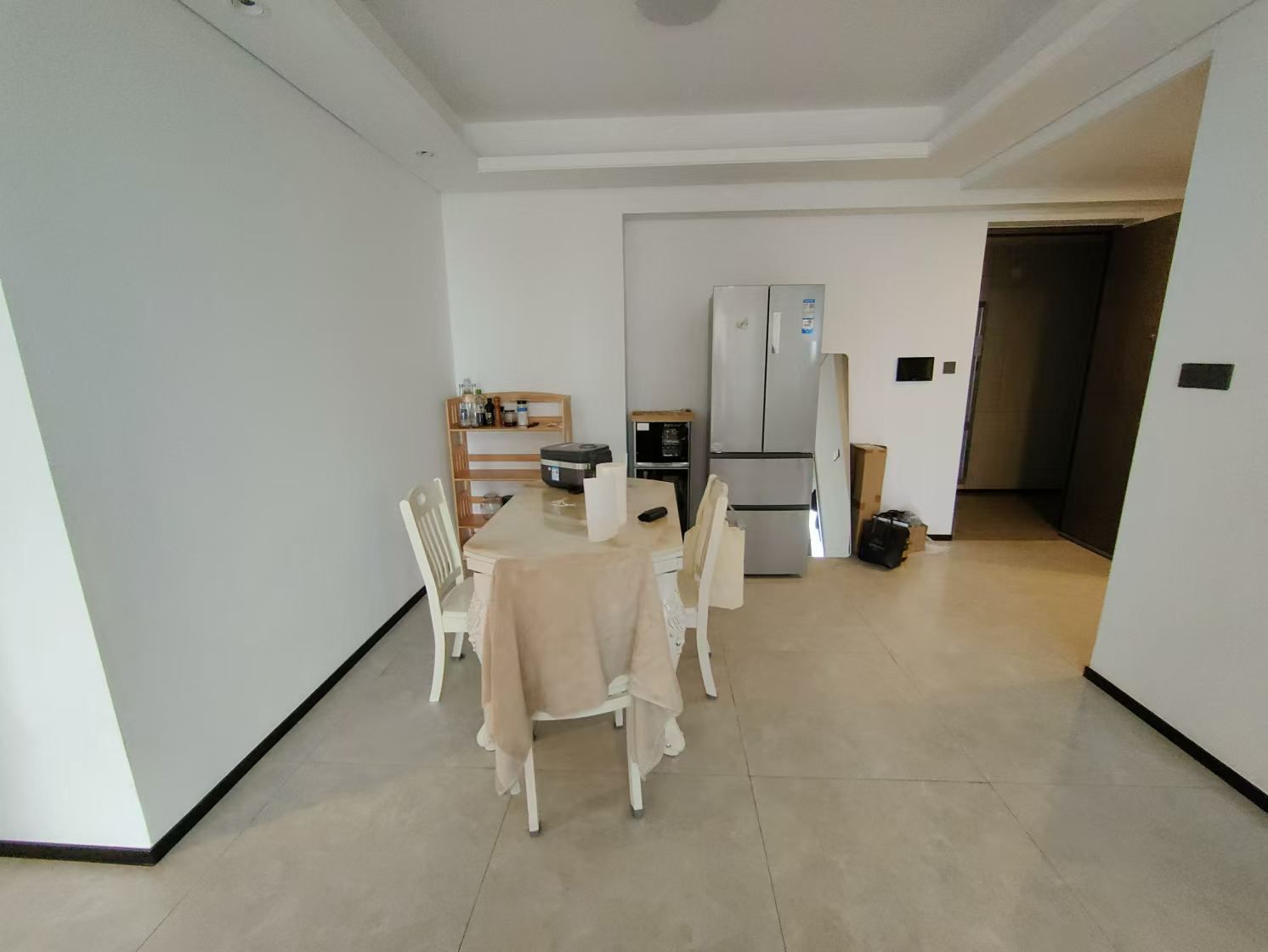 华润中心三期 3室2厅2卫 5000.0元/月 华润中心三期 3室2厅2卫 5000.0元/月室内图