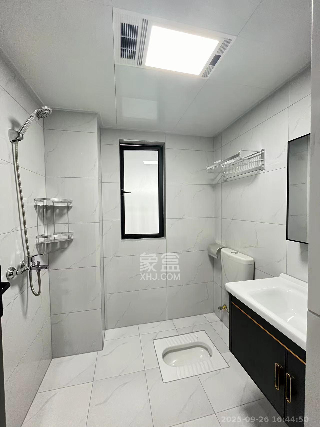 旭日嘉苑  2室2厅1卫   2500.00元/月室内图