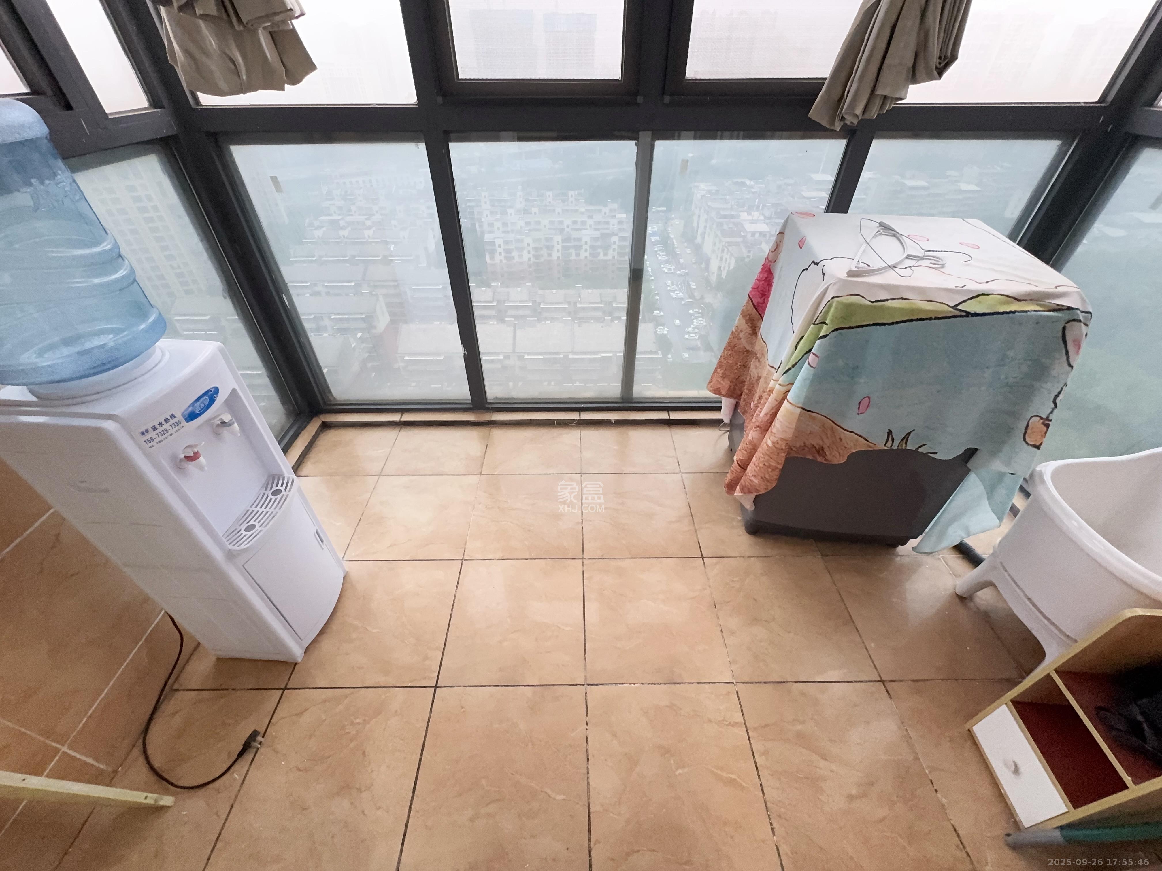 博林金谷  3室2厅1卫    3200.0元/月室内图