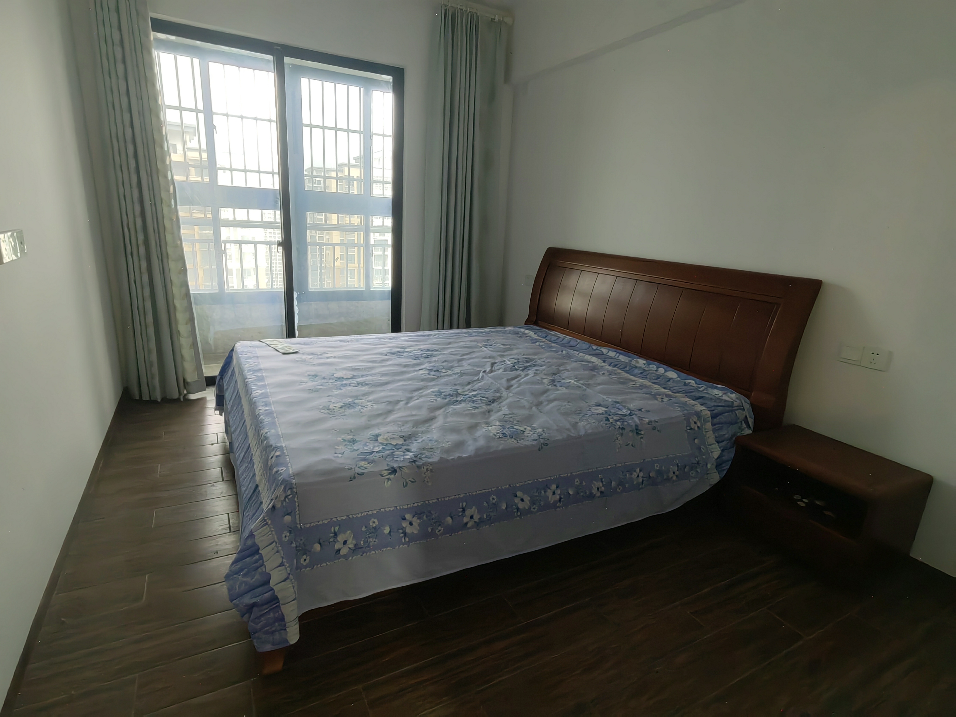 五源河公寓B区 3室2厅2卫 2200.0元/月 五源河公寓B区 3室2厅2卫 2200.0元/月室内图