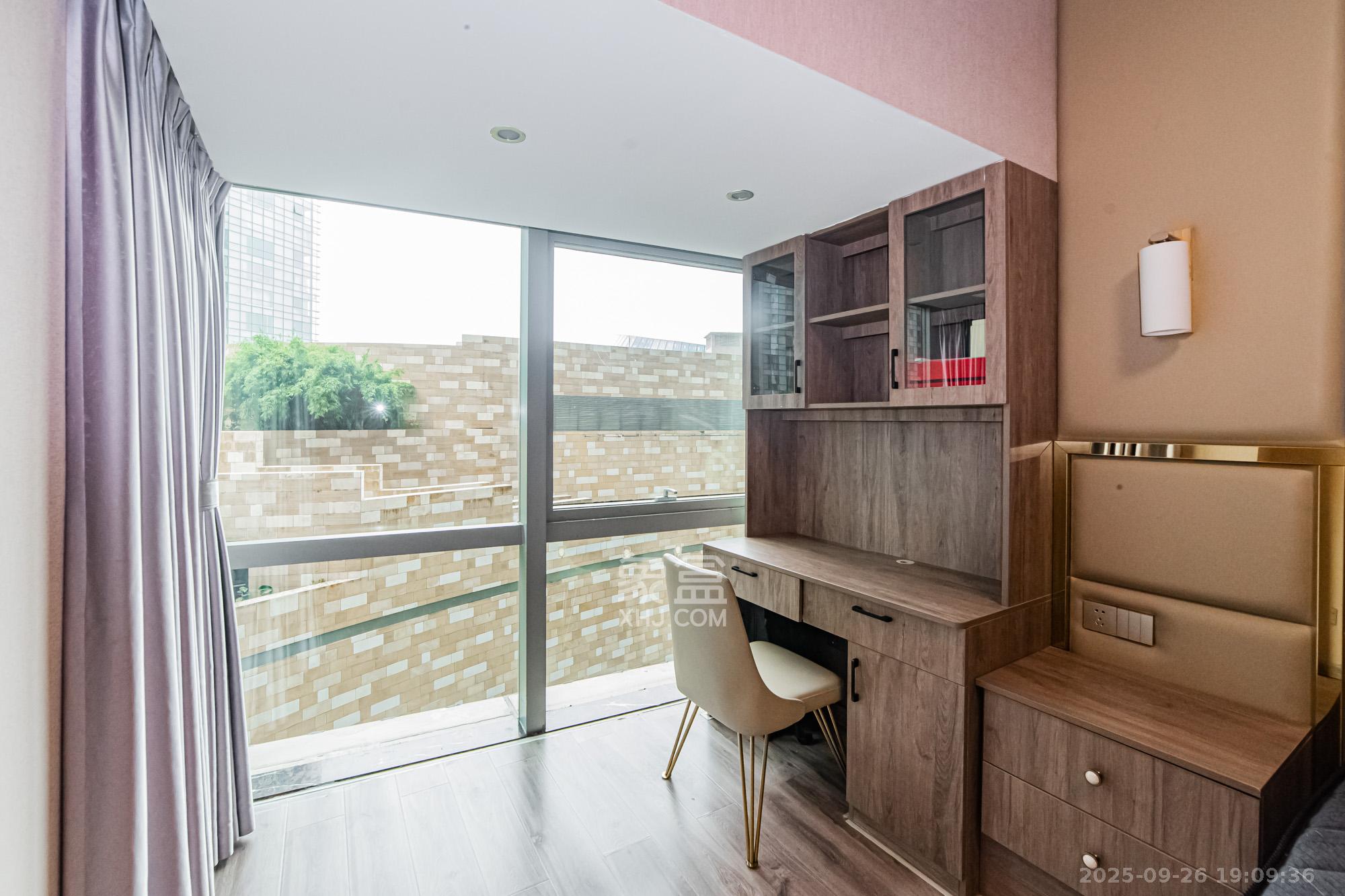 北辰定江洋  2室2厅2卫   235.00万阳台