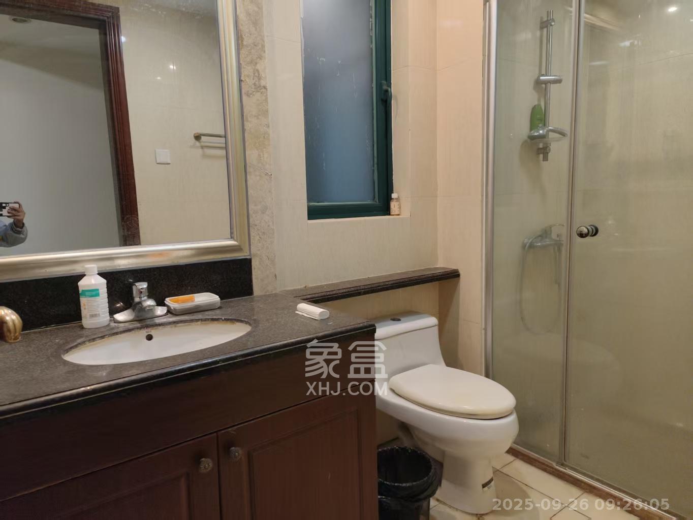 恒大城 3室2厅2卫 2000.0元/月 恒大城 3室2厅2卫 2000.0元/月室内图