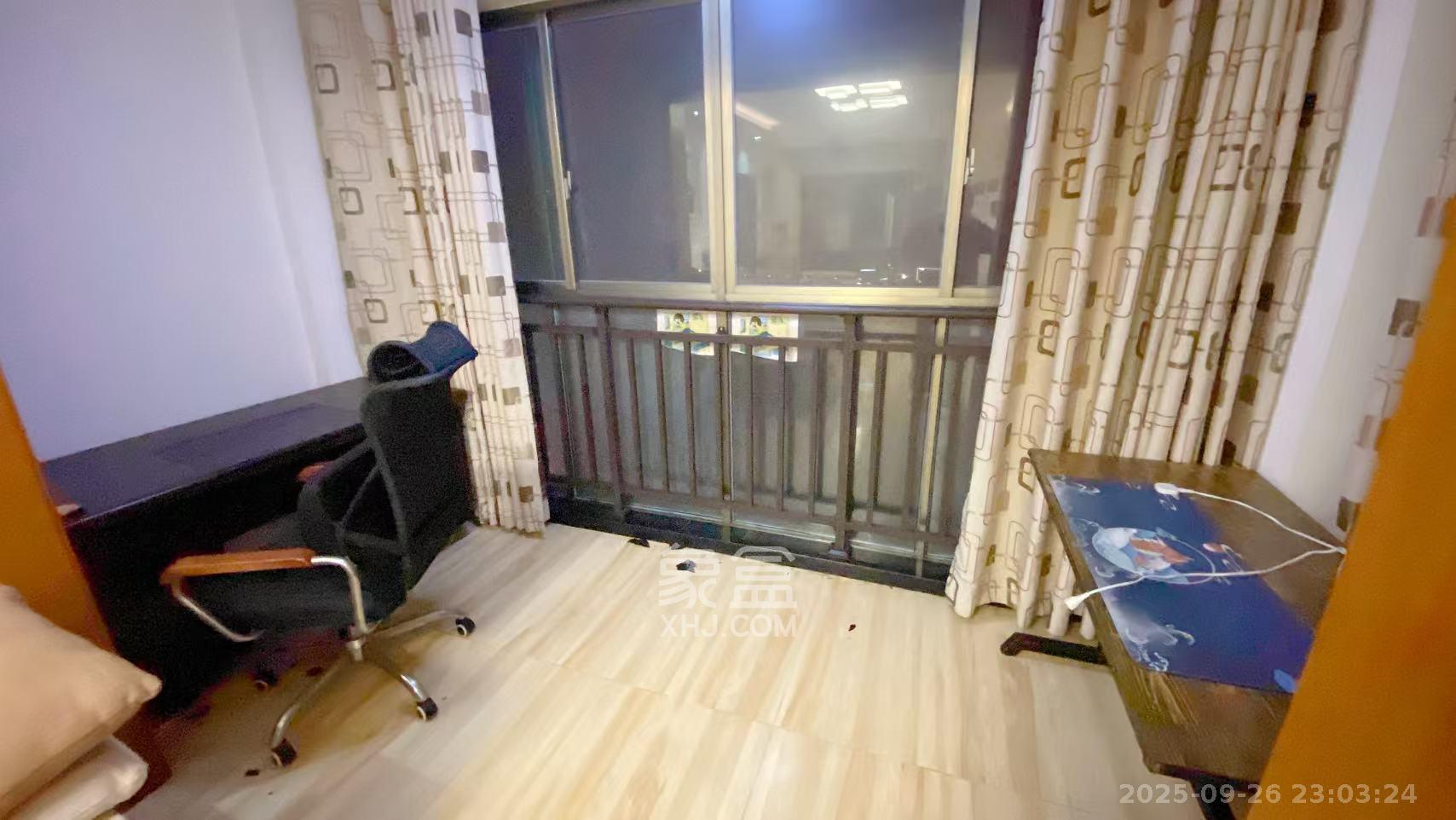 四方水岸(世方水岸) 2室2厅1卫 2300.0元/月 四方水岸(世方水岸) 2室2厅1卫 2300.0元/月室内图