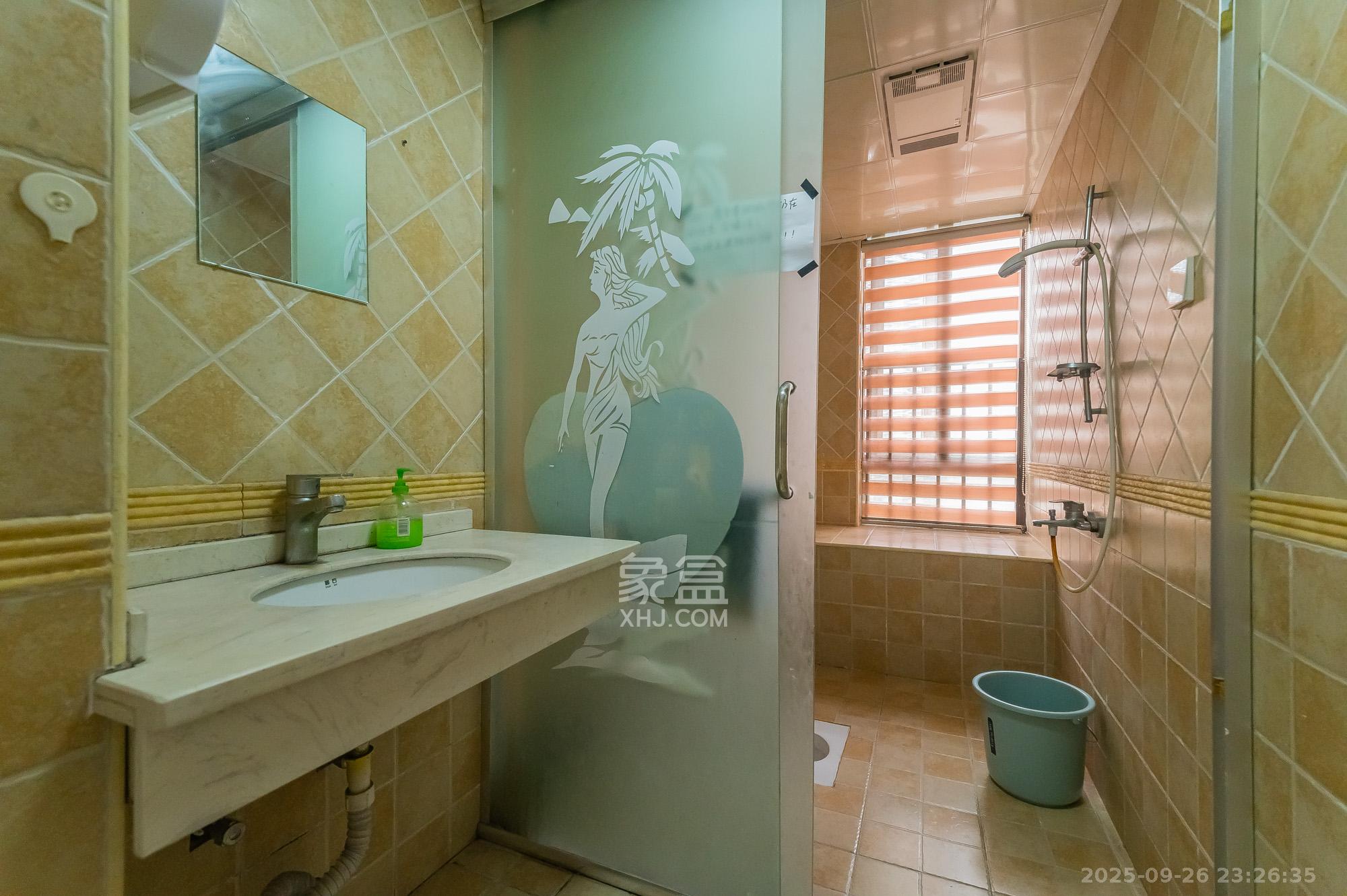 华润凤凰城三期 3室2厅2卫 95.0万 华润凤凰城三期 3室2厅2卫 95.0万其他