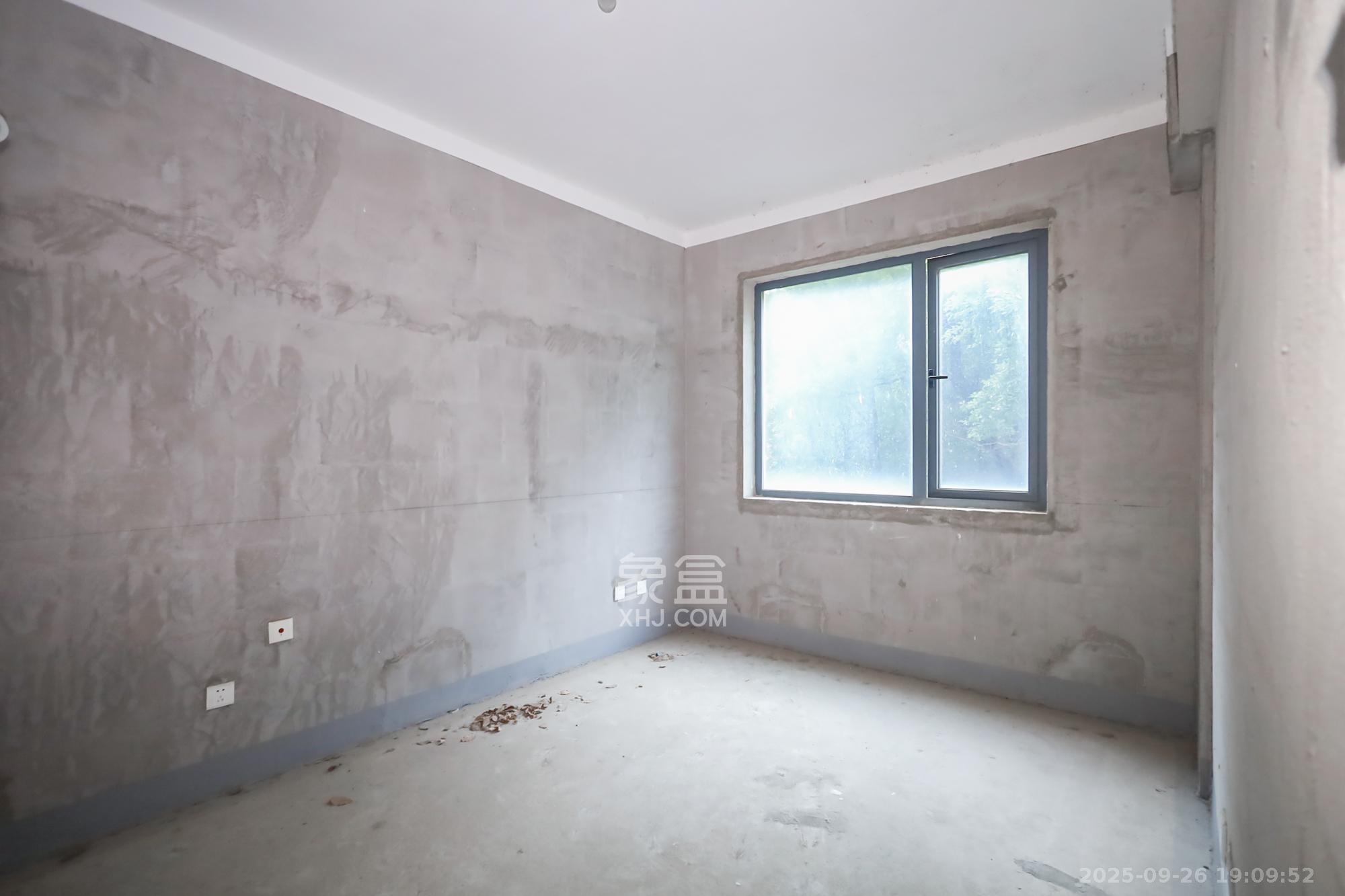 蓝光雍锦阁 3室2厅1卫 118.0万 蓝光雍锦阁 3室2厅1卫 118.0万卧室